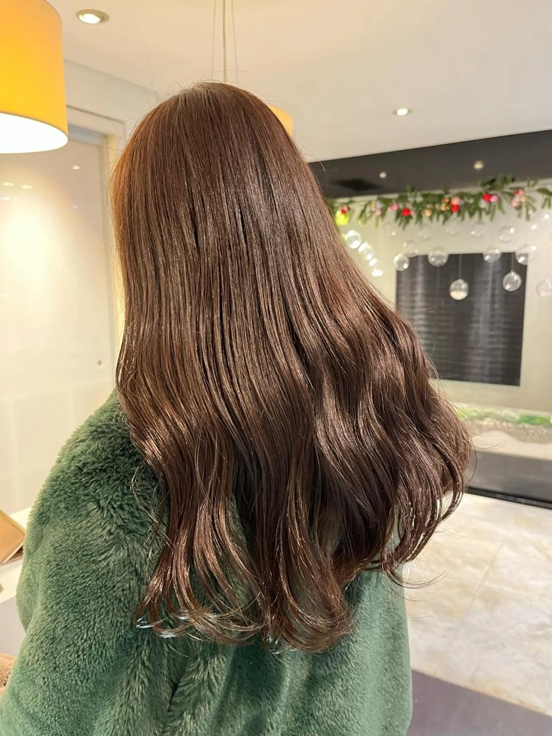 ロング カラー 多河 遥のヘアスタイル