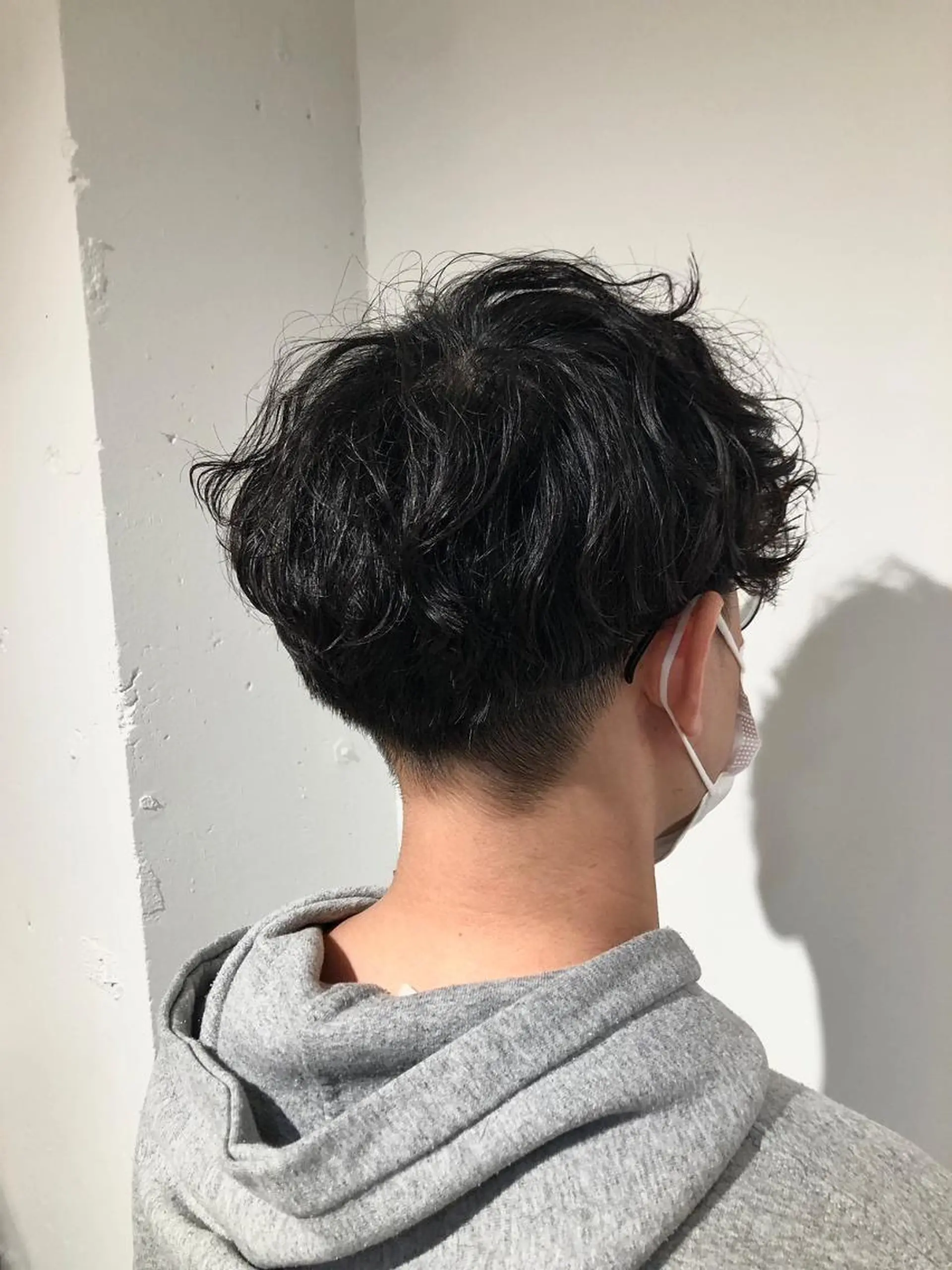 ショート メンズ アップバング ビジネス マッシュ メンズパーマ メンズツイストパーマ カット 高橋 英彦のヘアスタイル