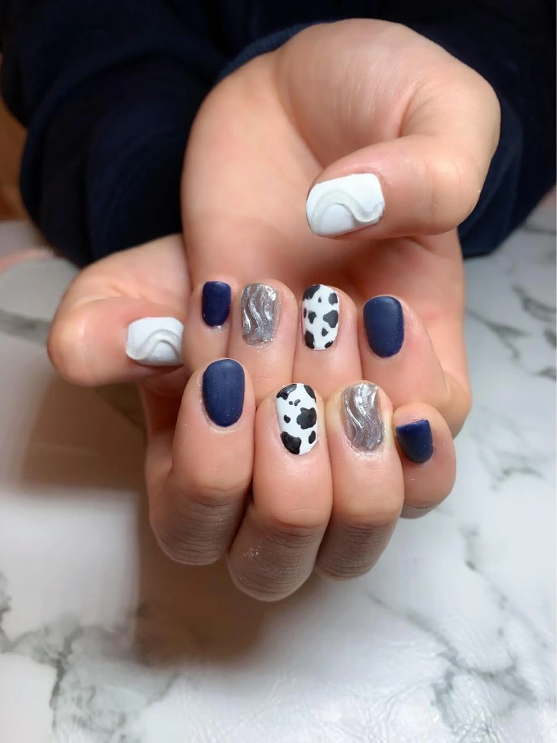 ネイル アニマル柄 アートネイル ニュアンスネイル ネイルチップ ハンドネイル x.1.0.nail ♡Cのネイルデザイン