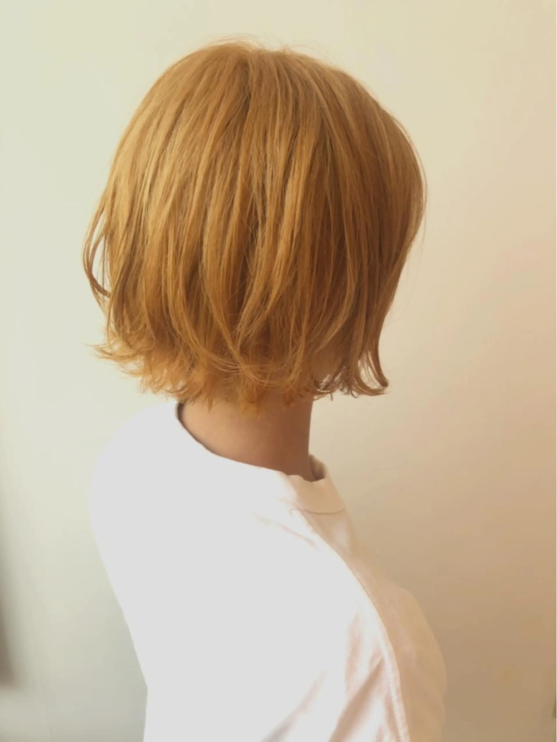 ショート カラー ベージュカラー イエローカラー ヤマモト マイのヘアスタイル