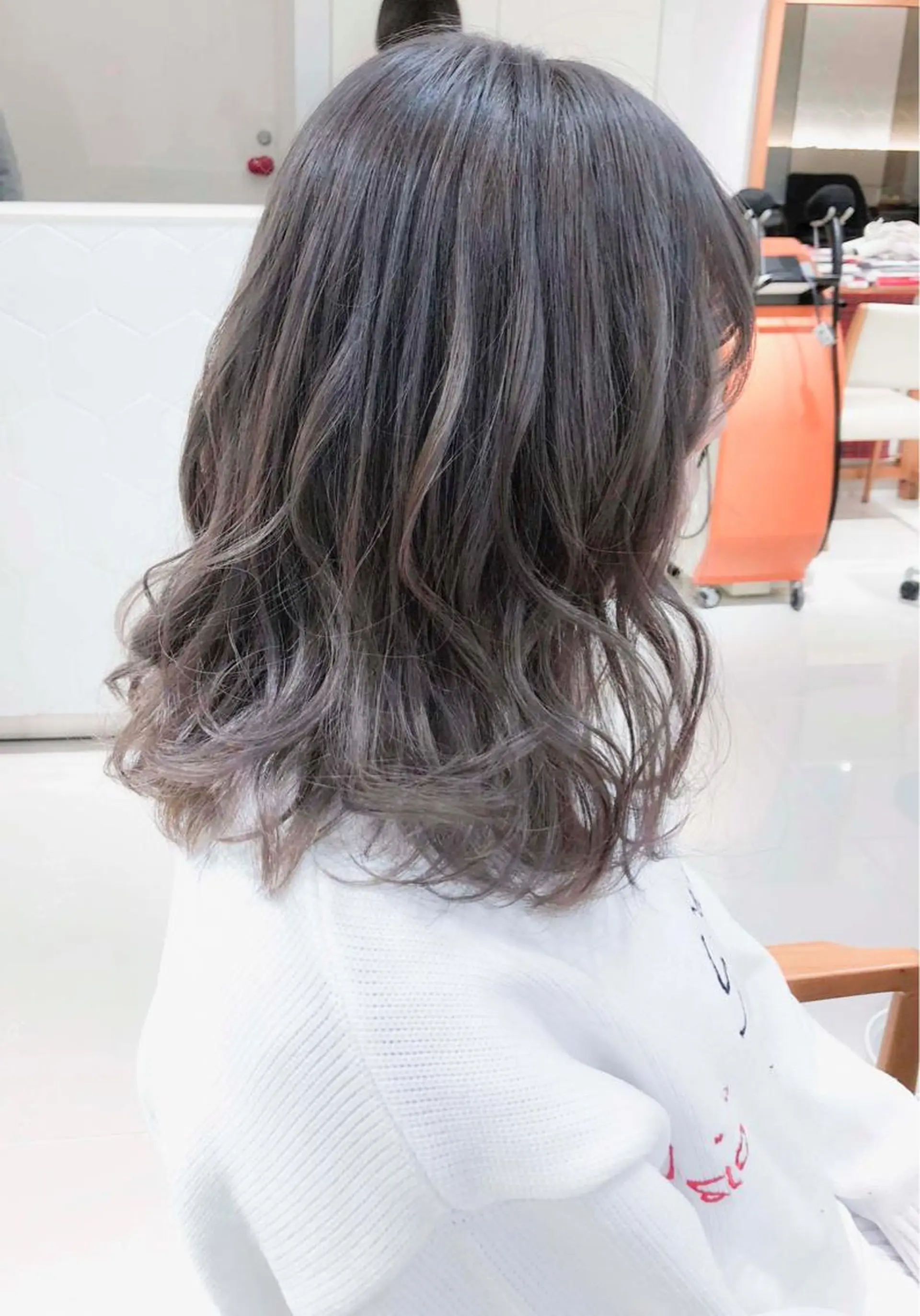 ミディアム カラー ヘアカラー トリートメント Days 透明感カラーのヘアスタイル