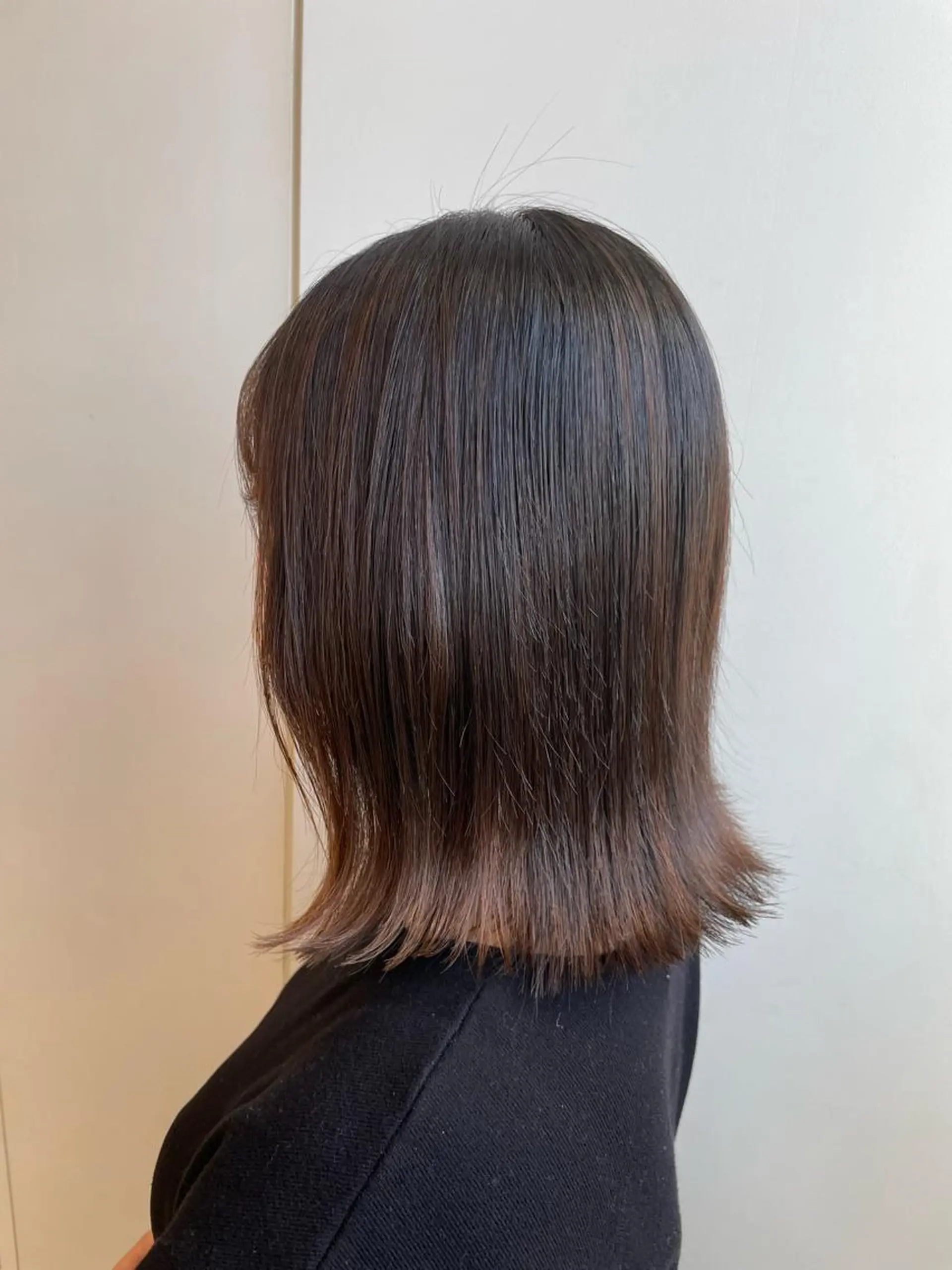 ミディアム 髪質改善 縮毛矯正 韓国風ハッシュカット 似合わせレイヤー池袋のヘアスタイル