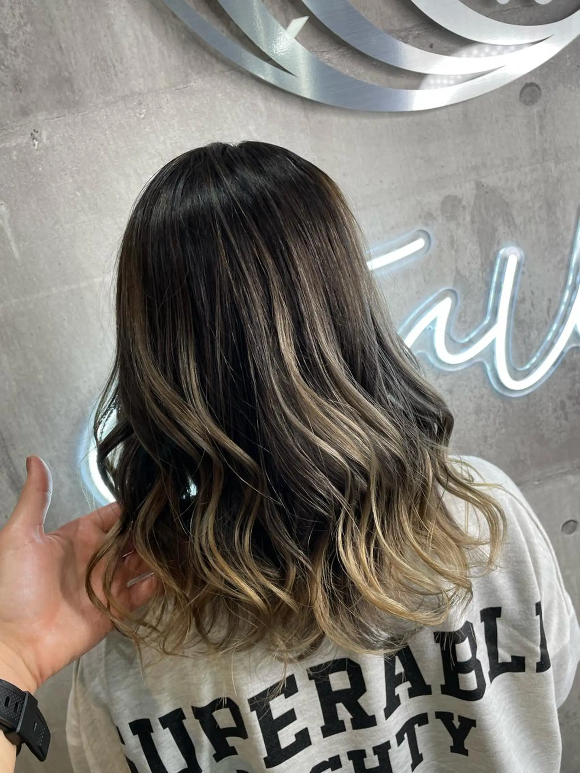 セミロング シールエクステ セミロングパーマ ボブ エクステ ハイライト ヘアカラー 北千住10分 肥高　壮汰のヘアスタイル
