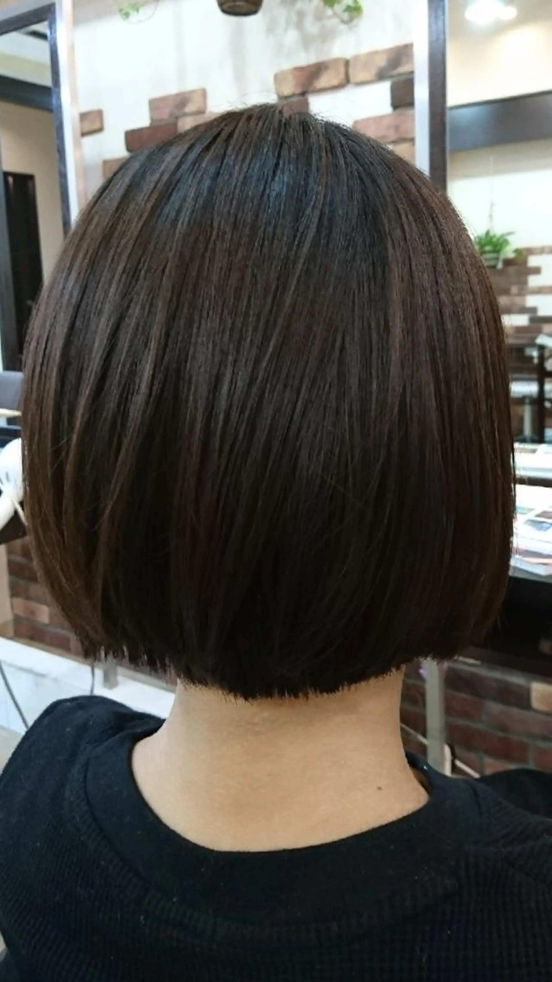 ショート ツヤ髪ケアカラー✨ 中谷良成のヘアスタイル