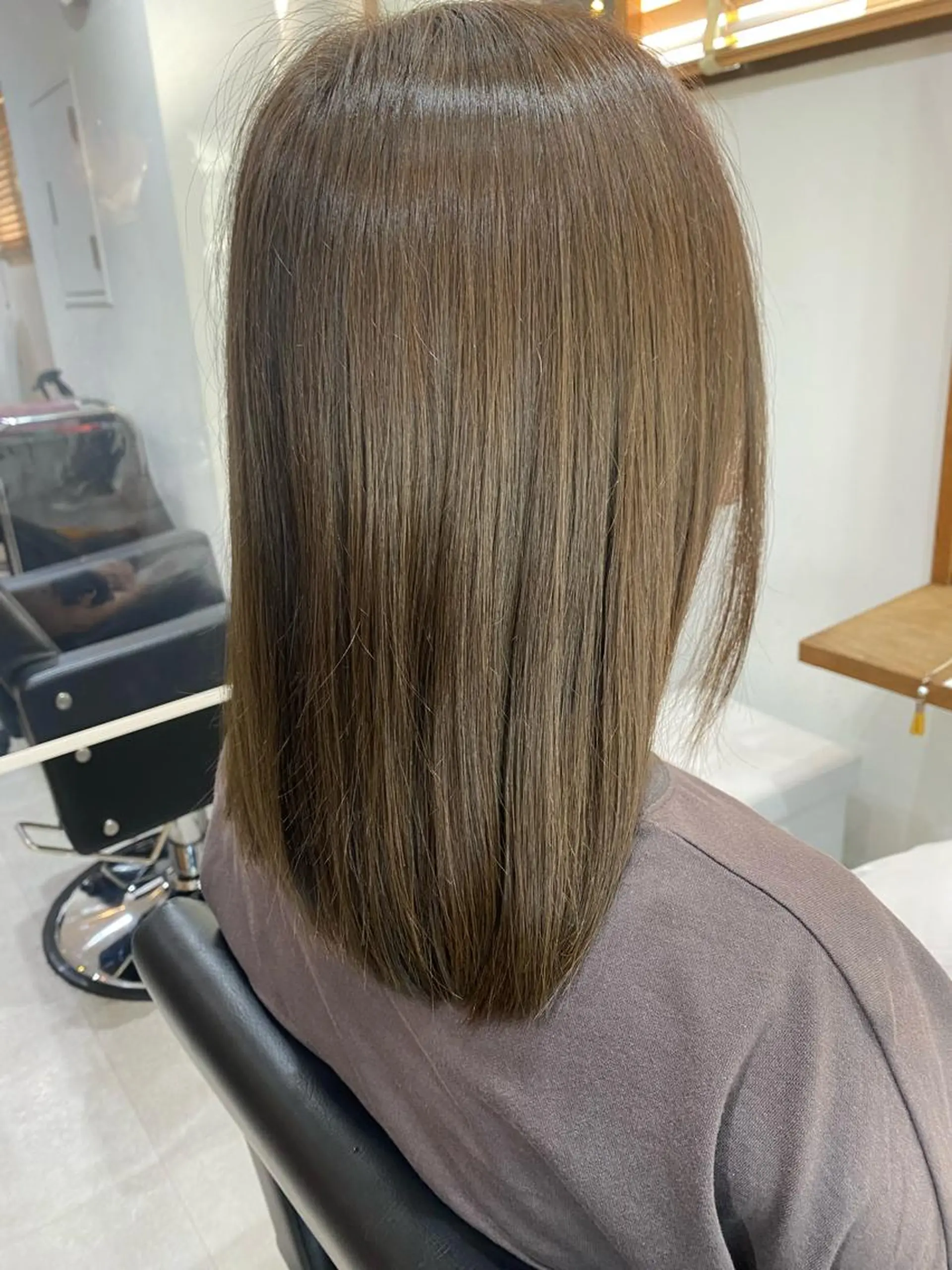 セミロング カラー 銀座【全店リピート 率No1🥇】トグチのヘアスタイル