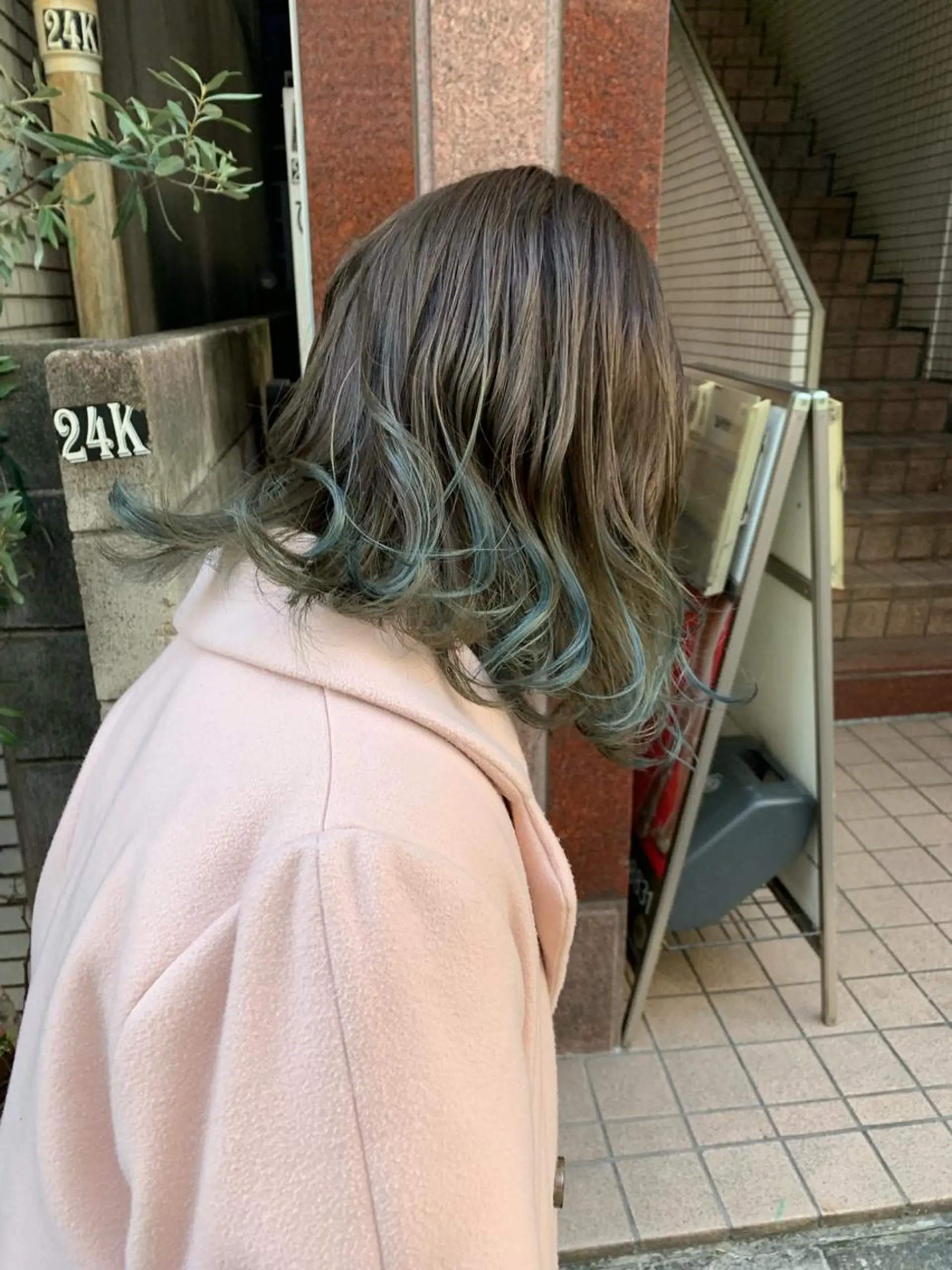 ミディアム カラー ヘアアレンジ 🫧透明感カラー/ ボブ/小笠原汐海🪽のヘアスタイル