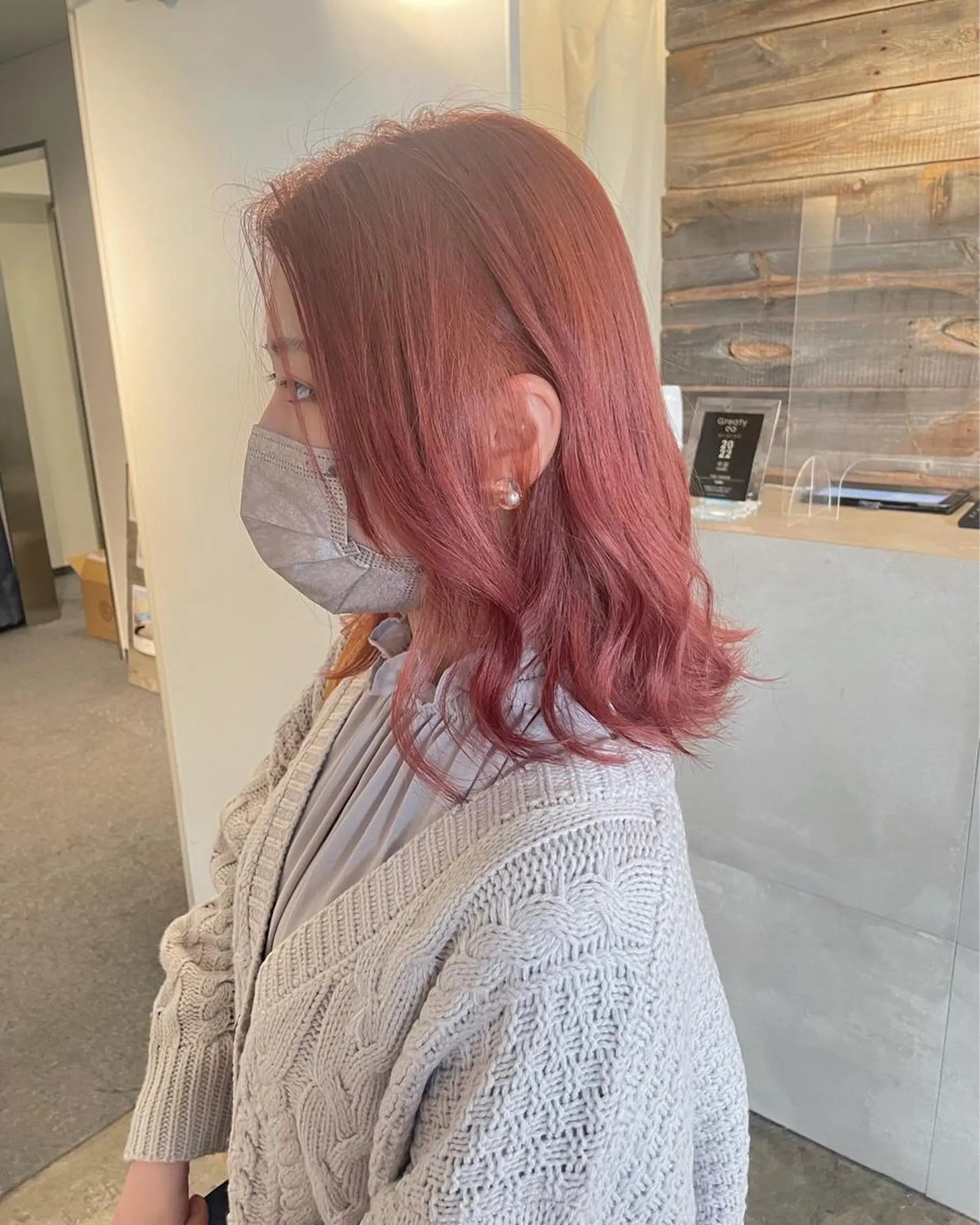 ミディアム カラー オレンジ ピンクカラー ヘアカラー トリートメント ハイトーン/レイヤー /ケアブリーチ石川治のヘアスタイル