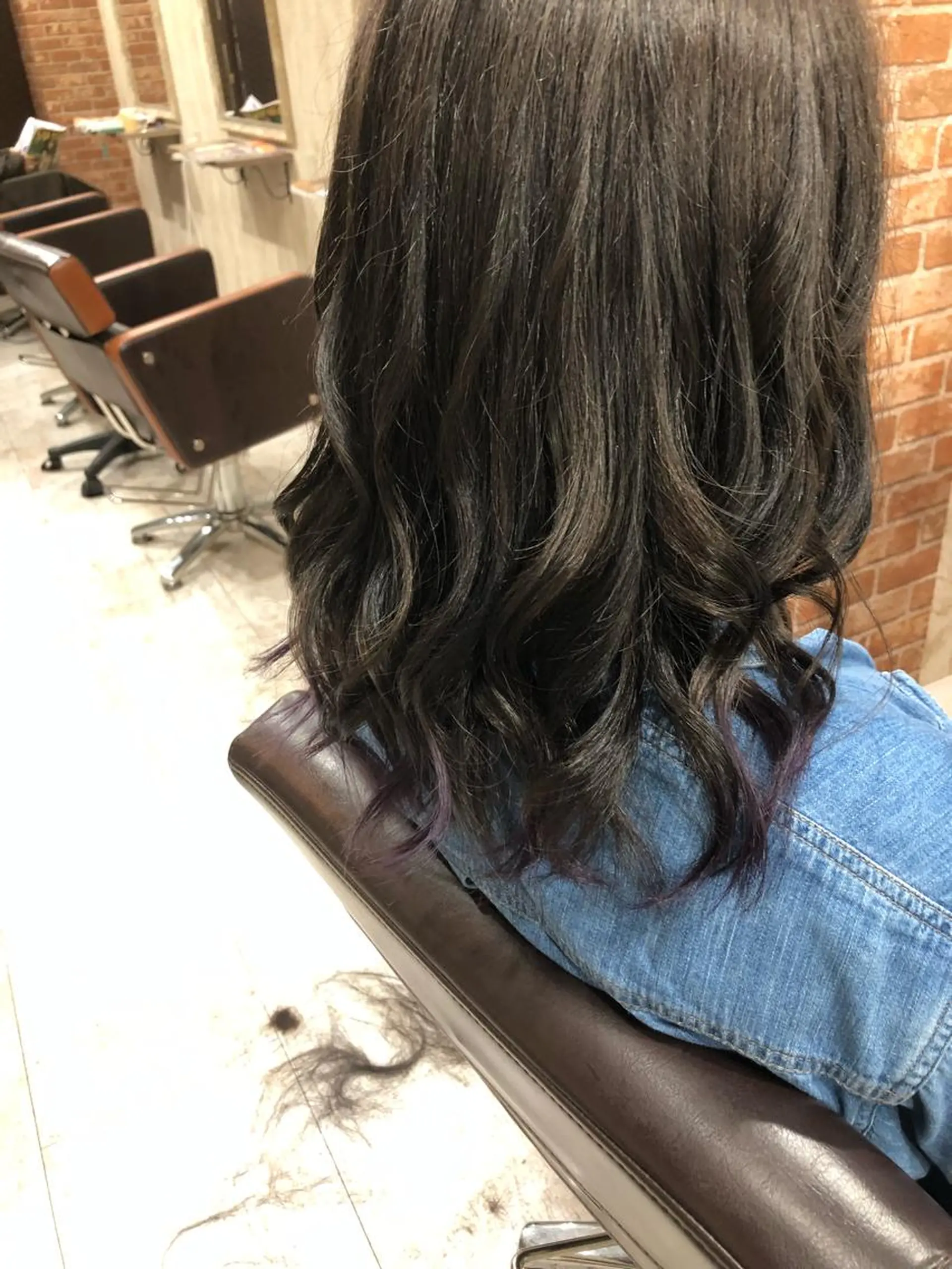 カラー みやもと まなみのヘアスタイル