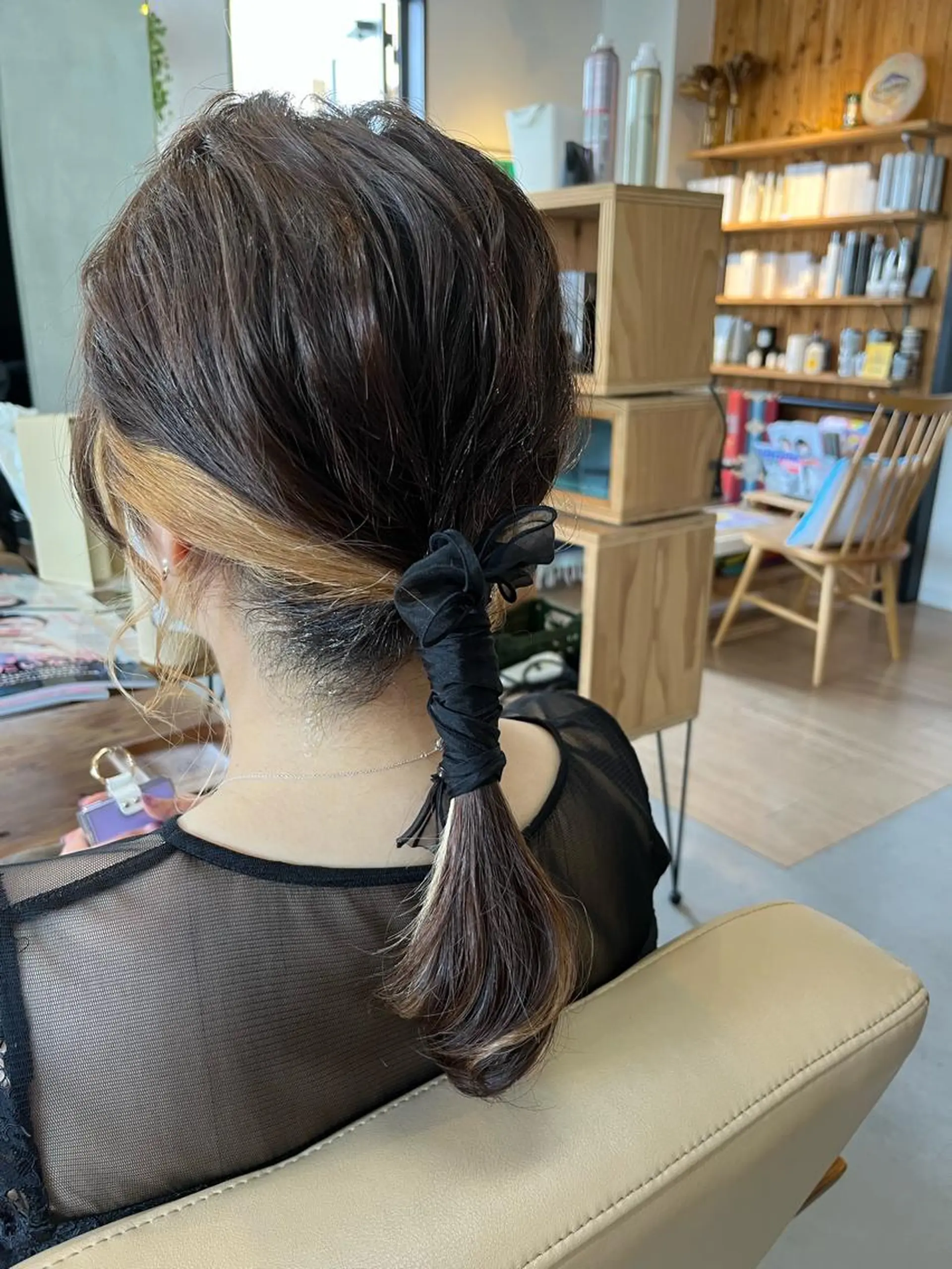 ミディアム JUNO所属・阪神西宮★JUNO 川﨑温子のヘアスタイル