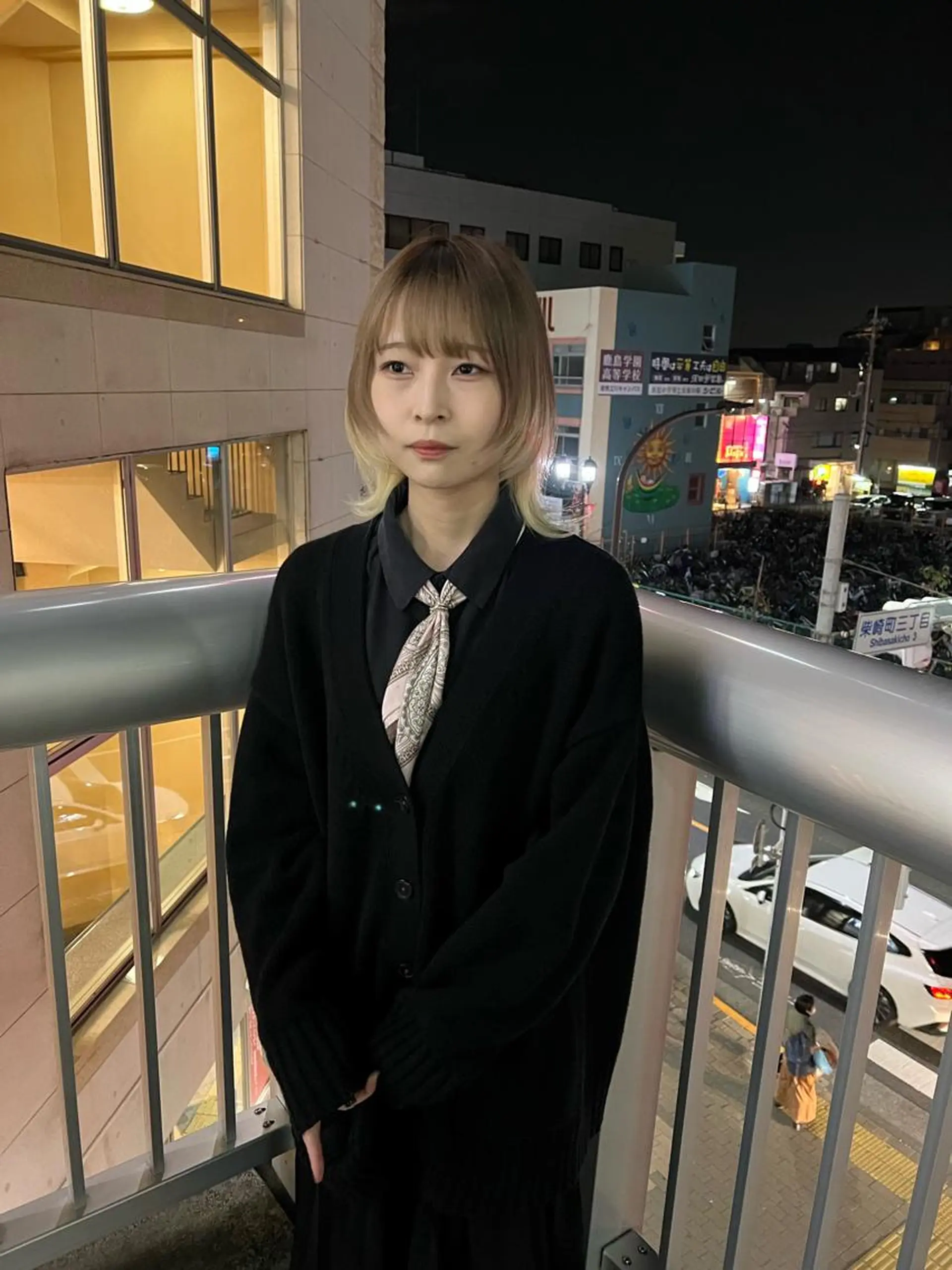 ミディアム カット ヘアカラー 韓国ボブ/縮毛矯正 /レイヤーカットのヘアスタイル