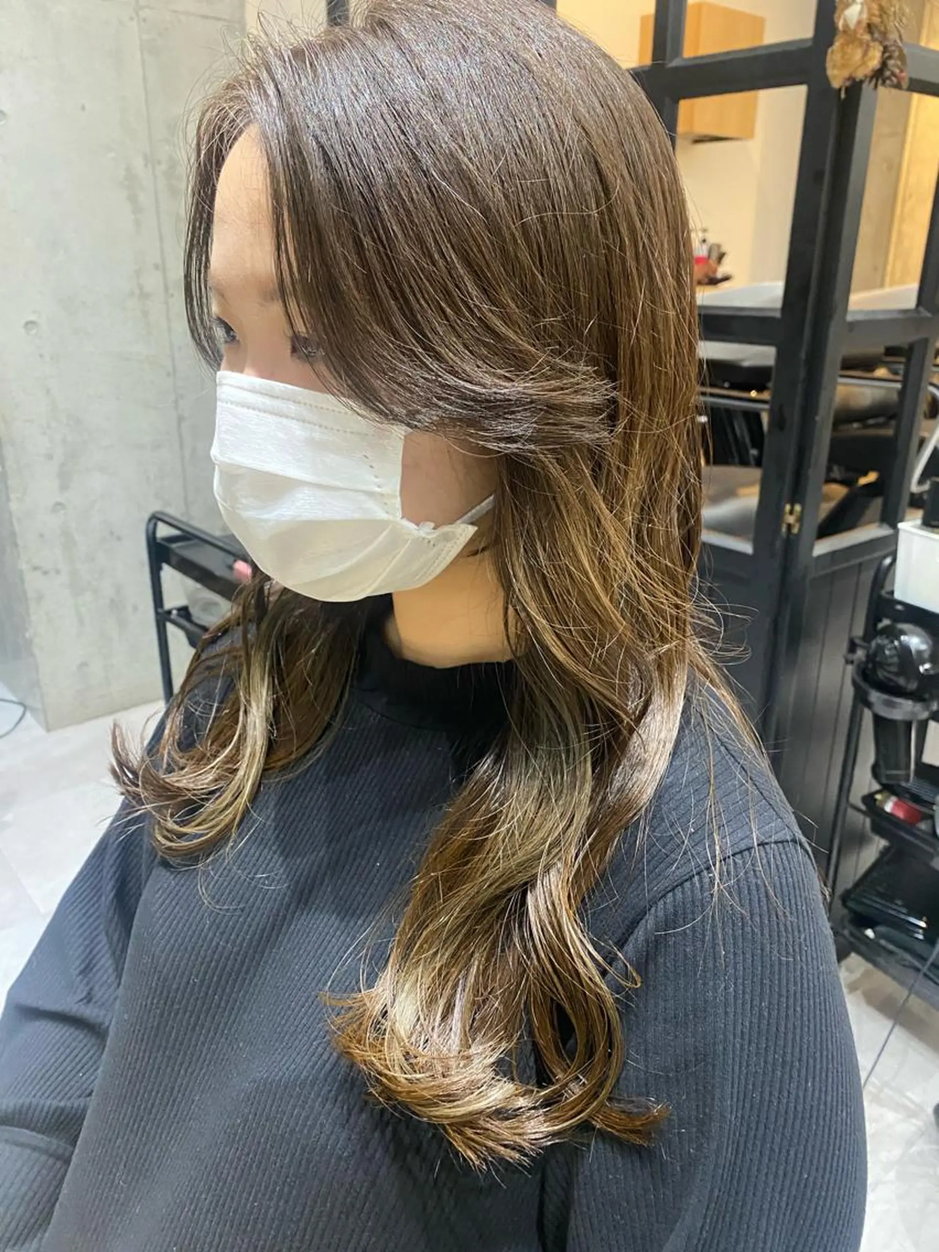 セミロング カラー 似合う髪型が 分からない方へのヘアスタイル