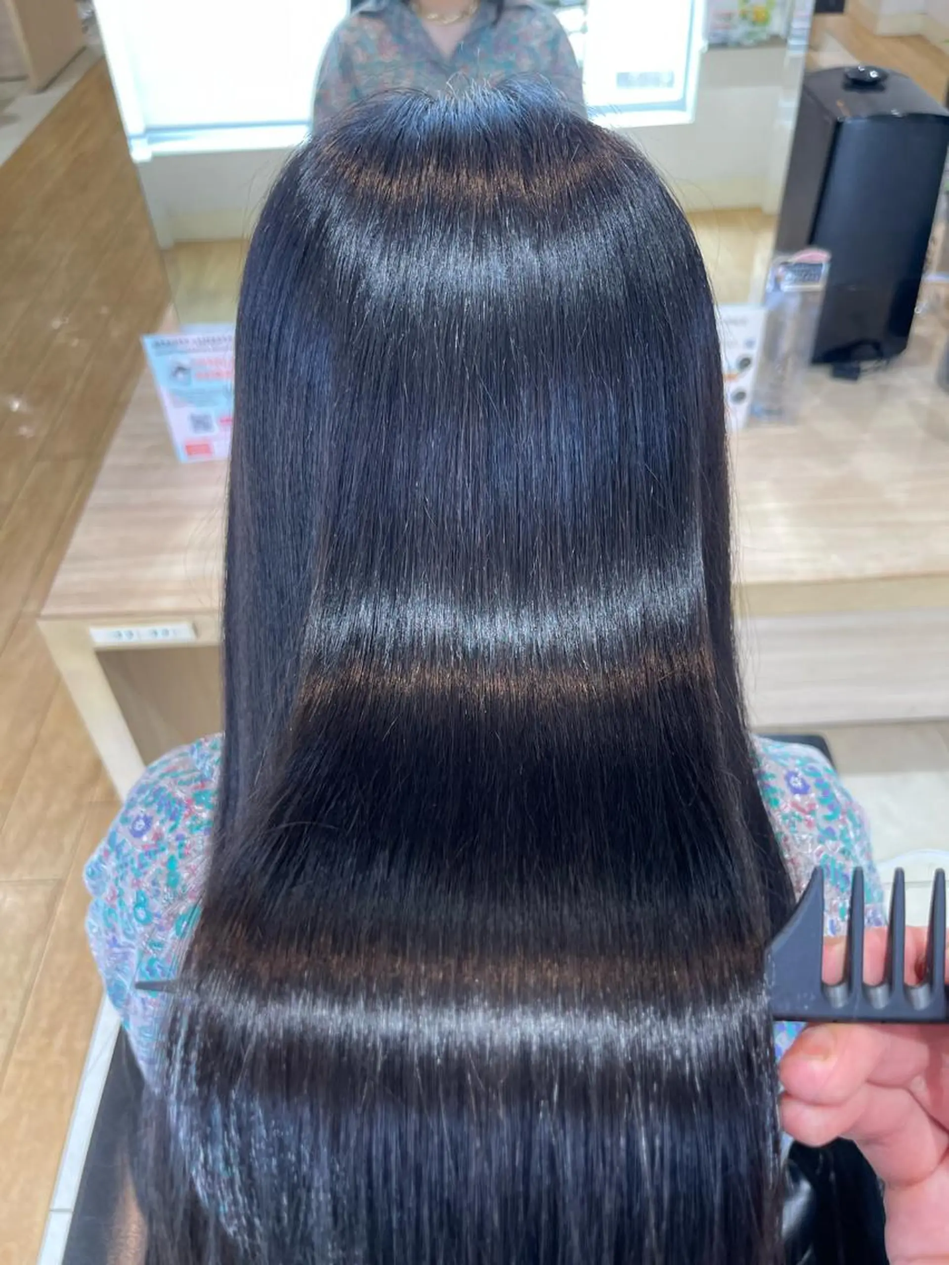 ロング カラー パーマ 髪質改善 トリートメント ストレートパーマ 間水 和樹のヘアスタイル