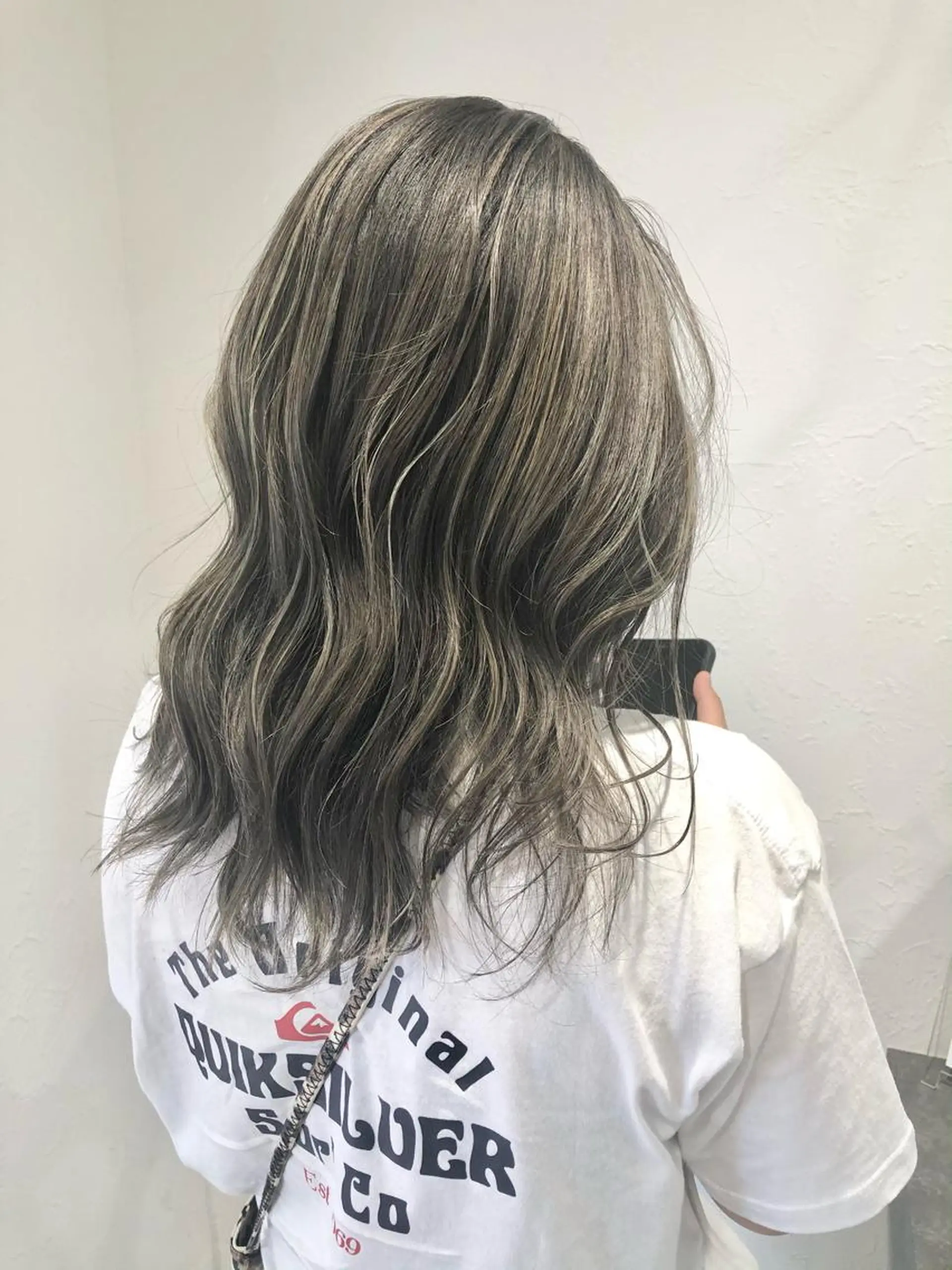 セミロング カラー ハイライトカラー ハイライト カット ヘアカラー トリートメント 🤍2nd🤍田所 美希のヘアスタイル