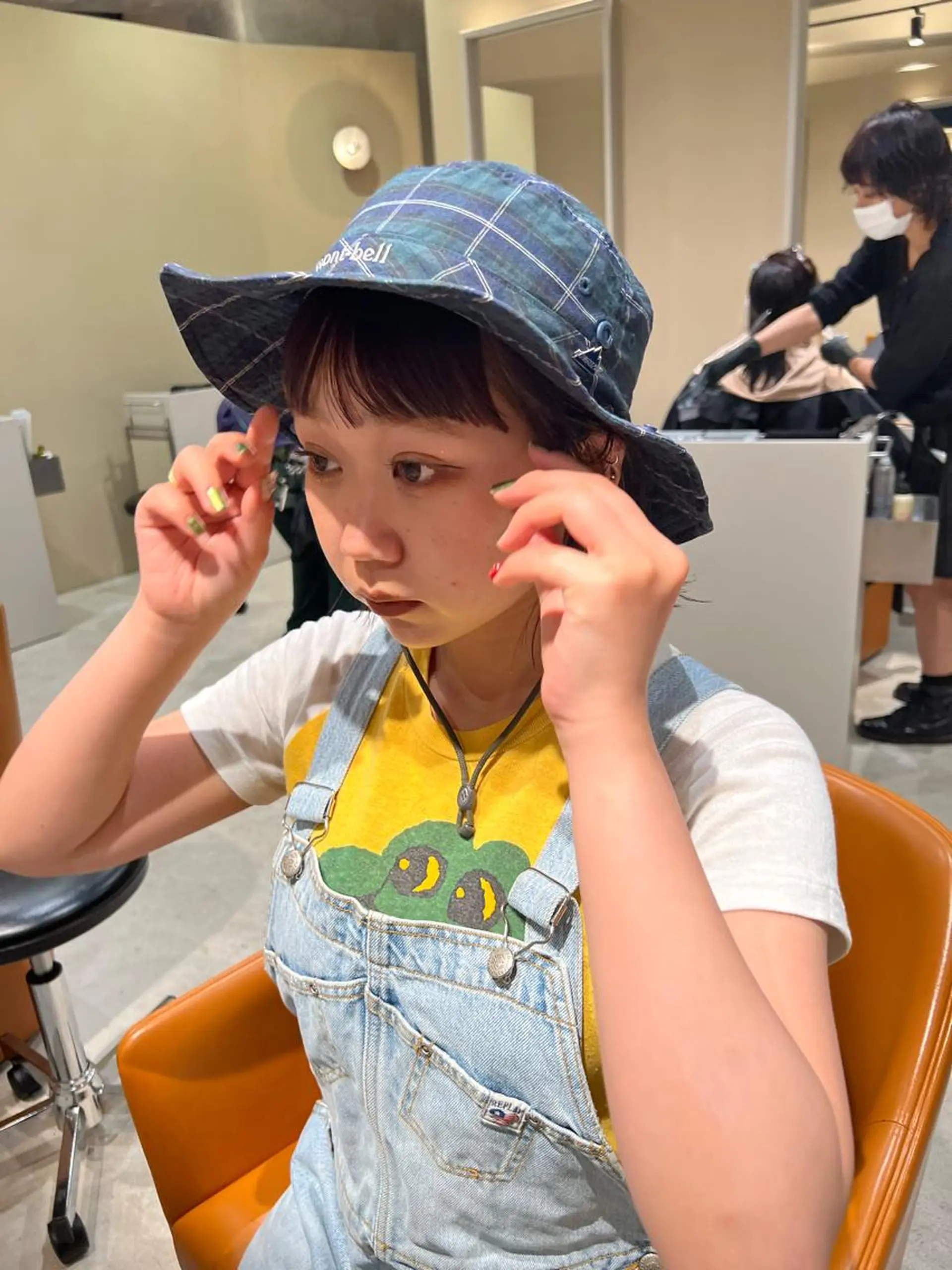 ショート カラー レイヤーカット NERO加藤木麻彩のヘアスタイル