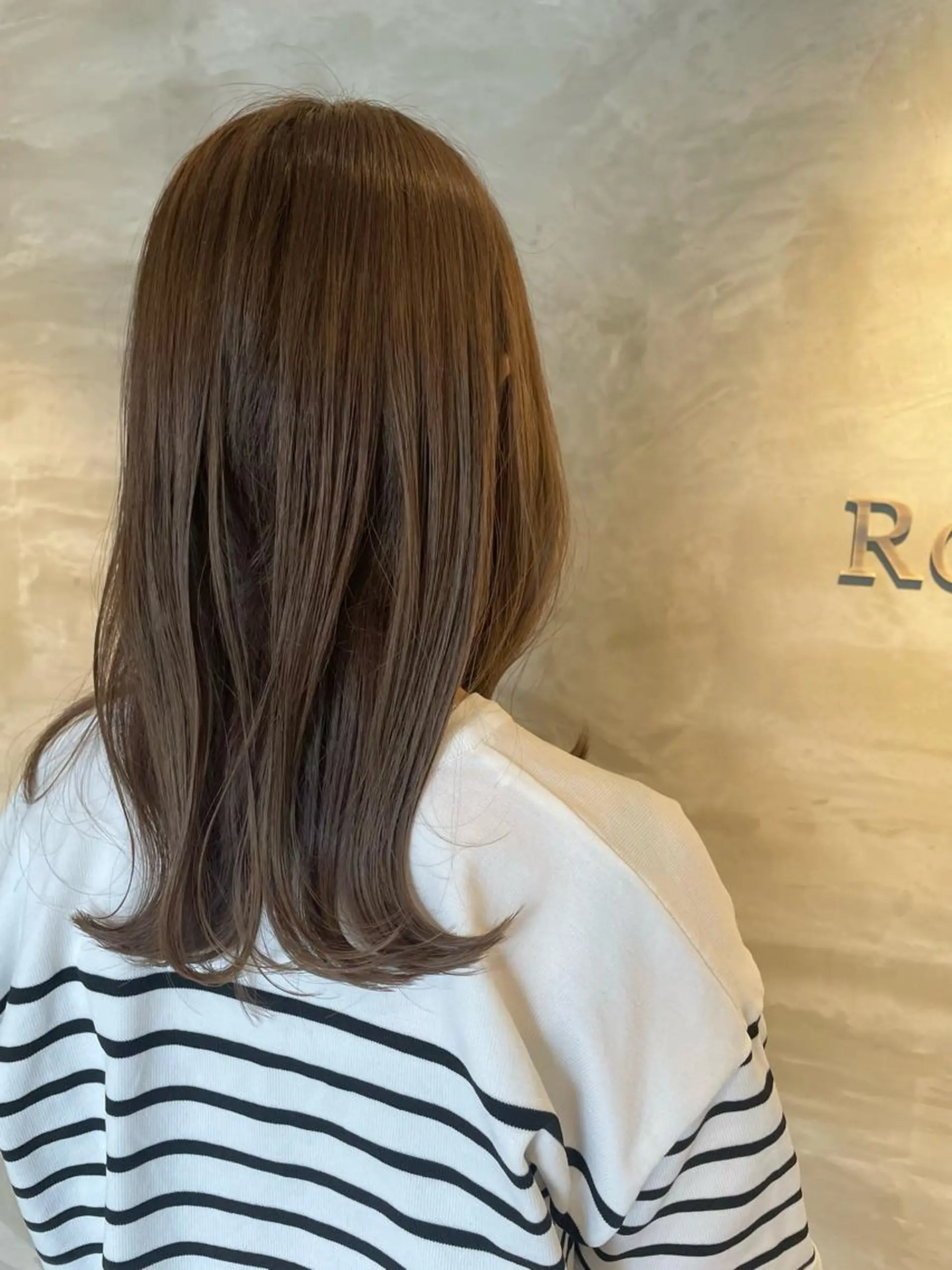 ロング カラー 野上 晃生のヘアスタイル