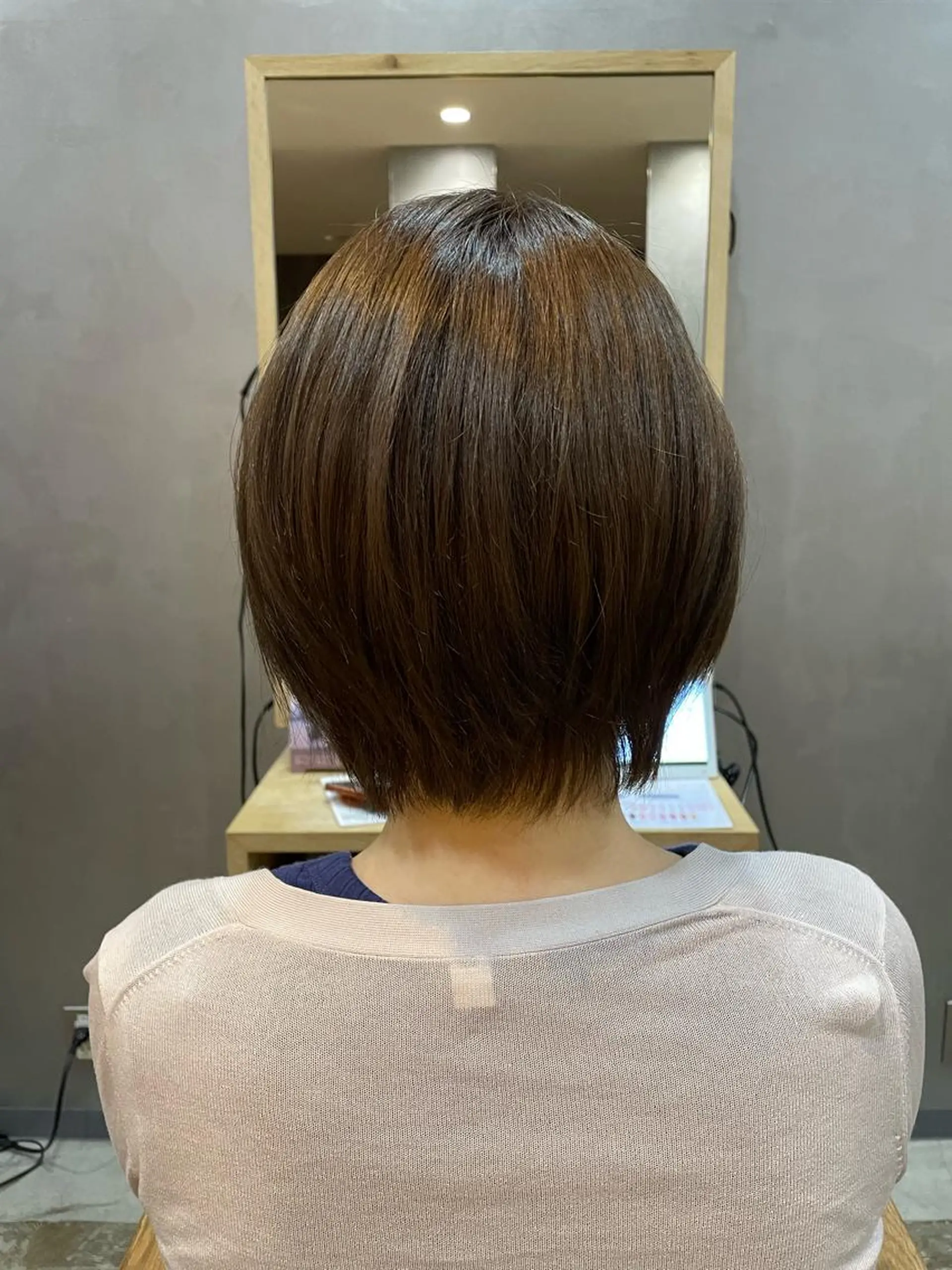 ショート カラー 上村 颯のヘアスタイル