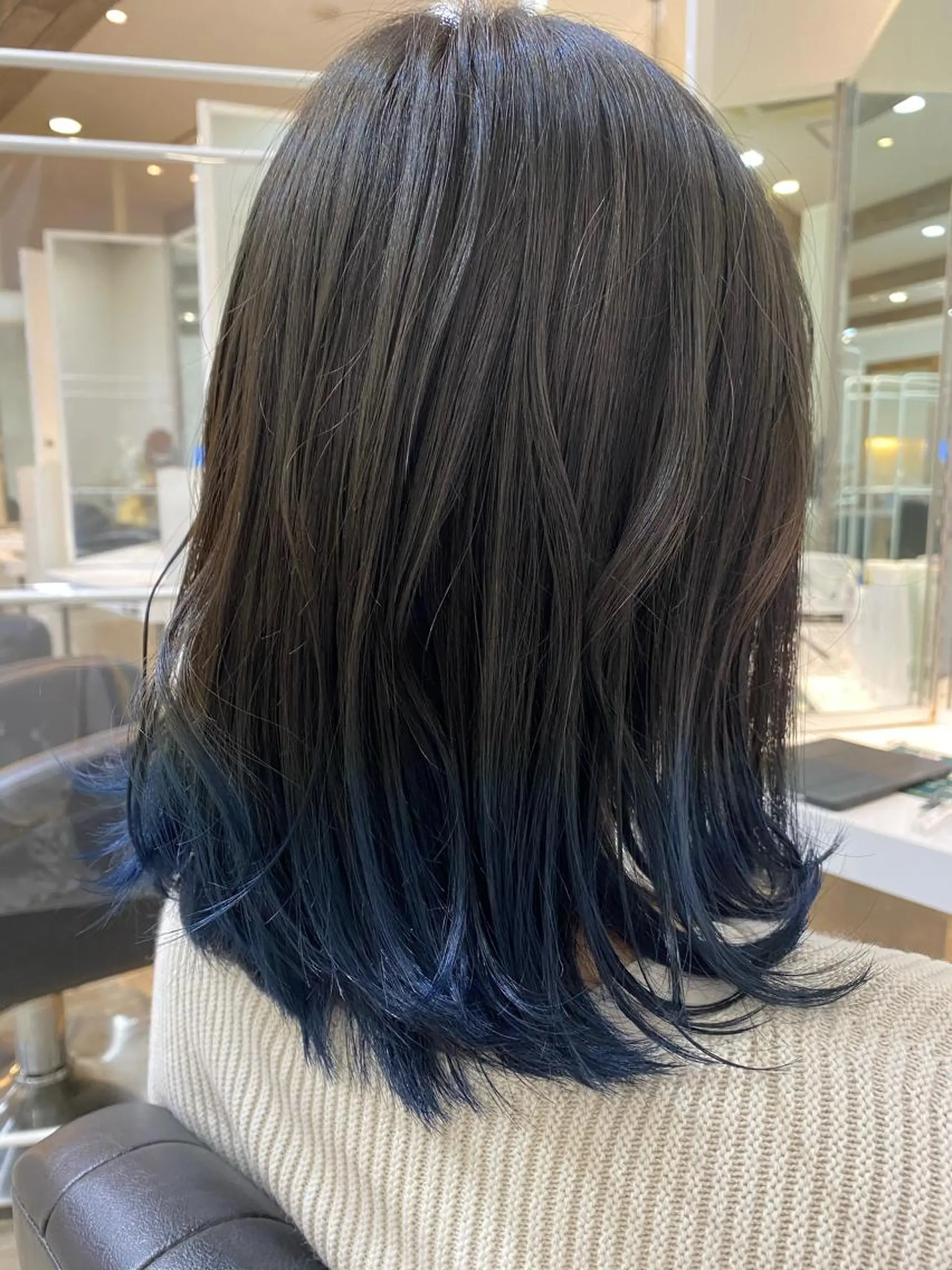 ミディアム Ashanti 磯崎のヘアスタイル