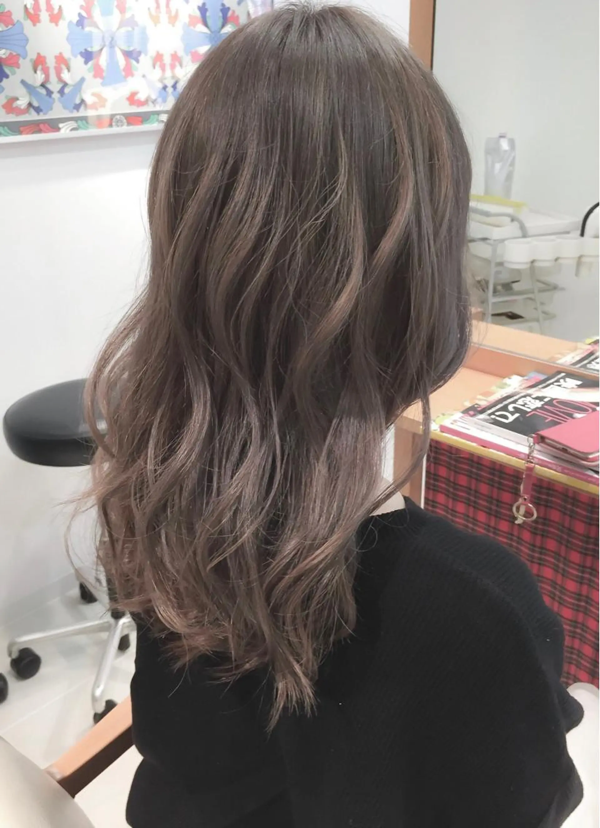 セミロング カラー グレージュ ミルクティーグレージュ モテ髪透明感❤️ デイズヘアカラーのヘアスタイル
