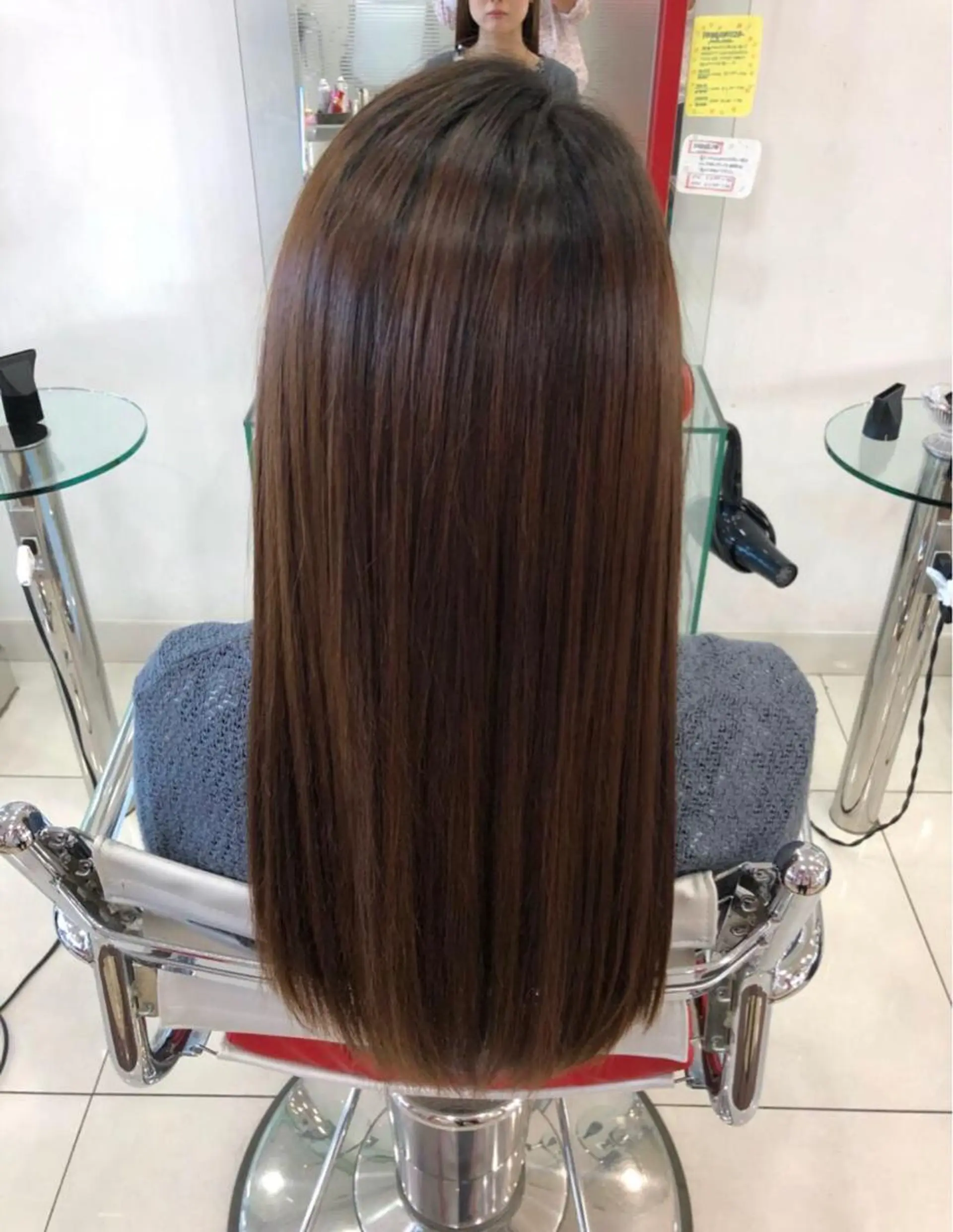 セミロング 縮毛矯正 岡本 健秀のヘアスタイル