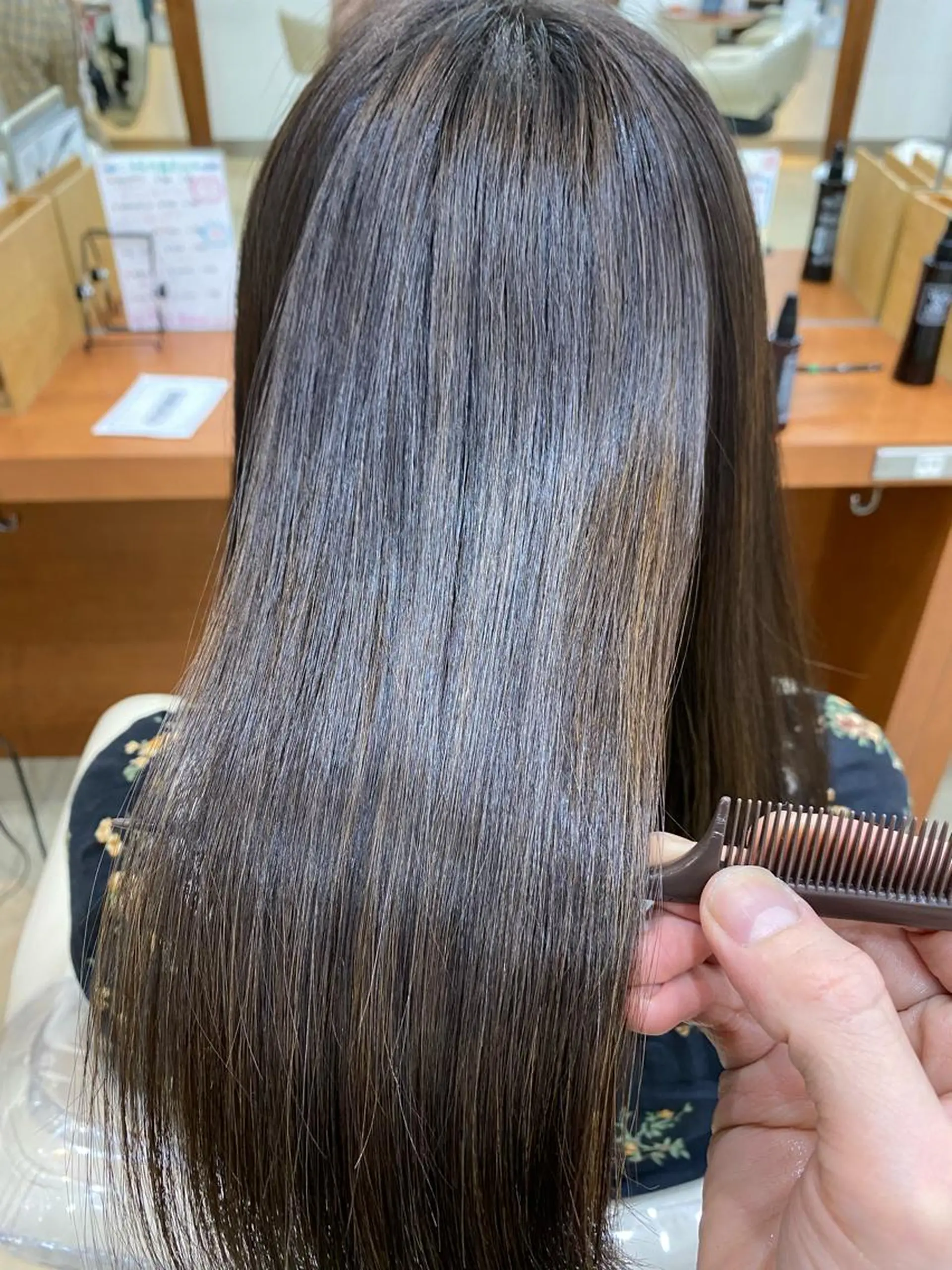 ロング 髪質改善 縮毛矯正 トリートメント 酸性ストレート カット パーマ 縮毛矯正 トリートメント コテ巻き風パーマ/ 髪質改善/河島恭平のヘアスタイル