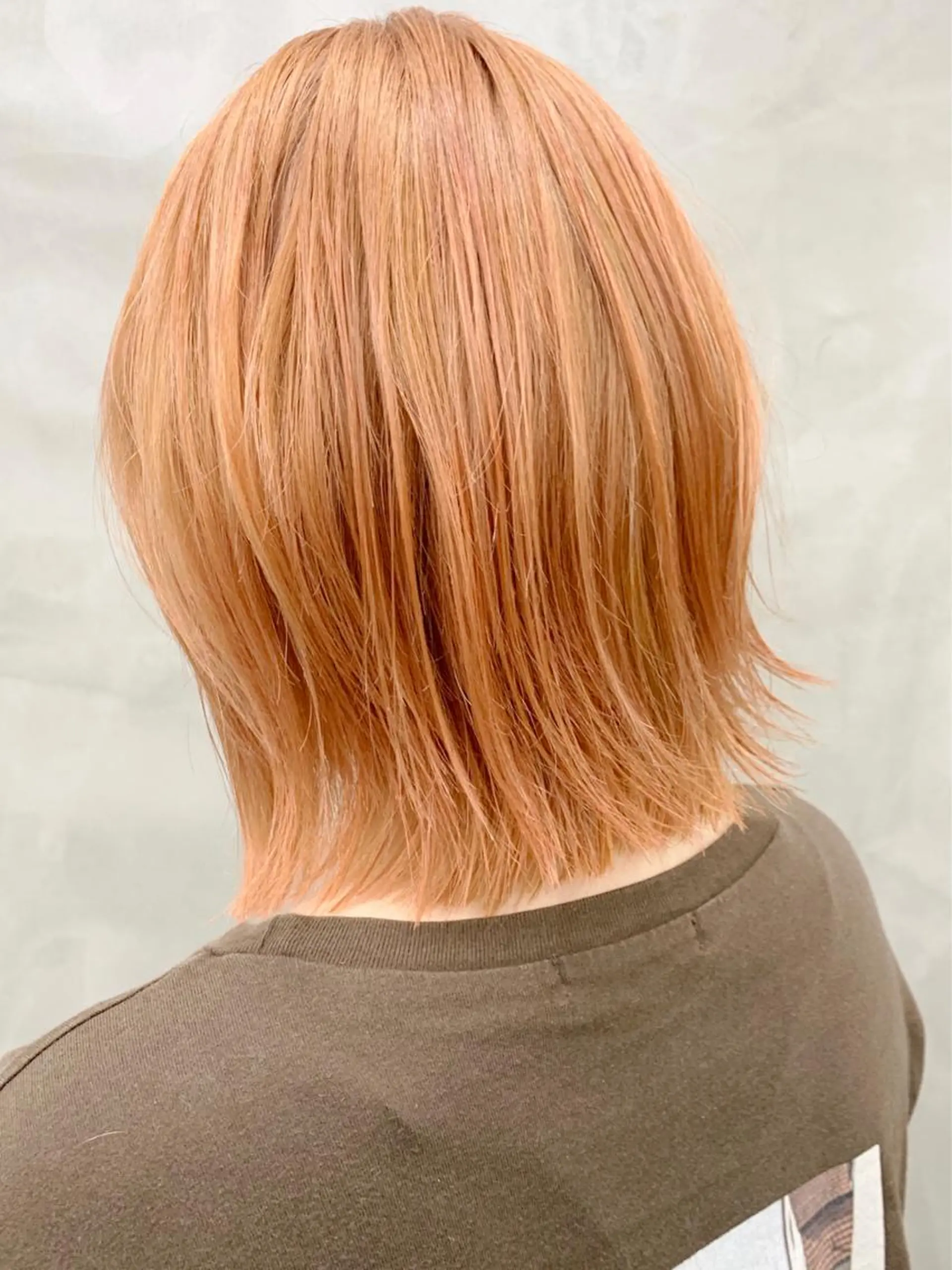 カラー ベージュカラー ブリーチ コーラルベージュ ハイトーンカラー ボブ ヘッドスパ (女性限定)🍋モエのヘアスタイル