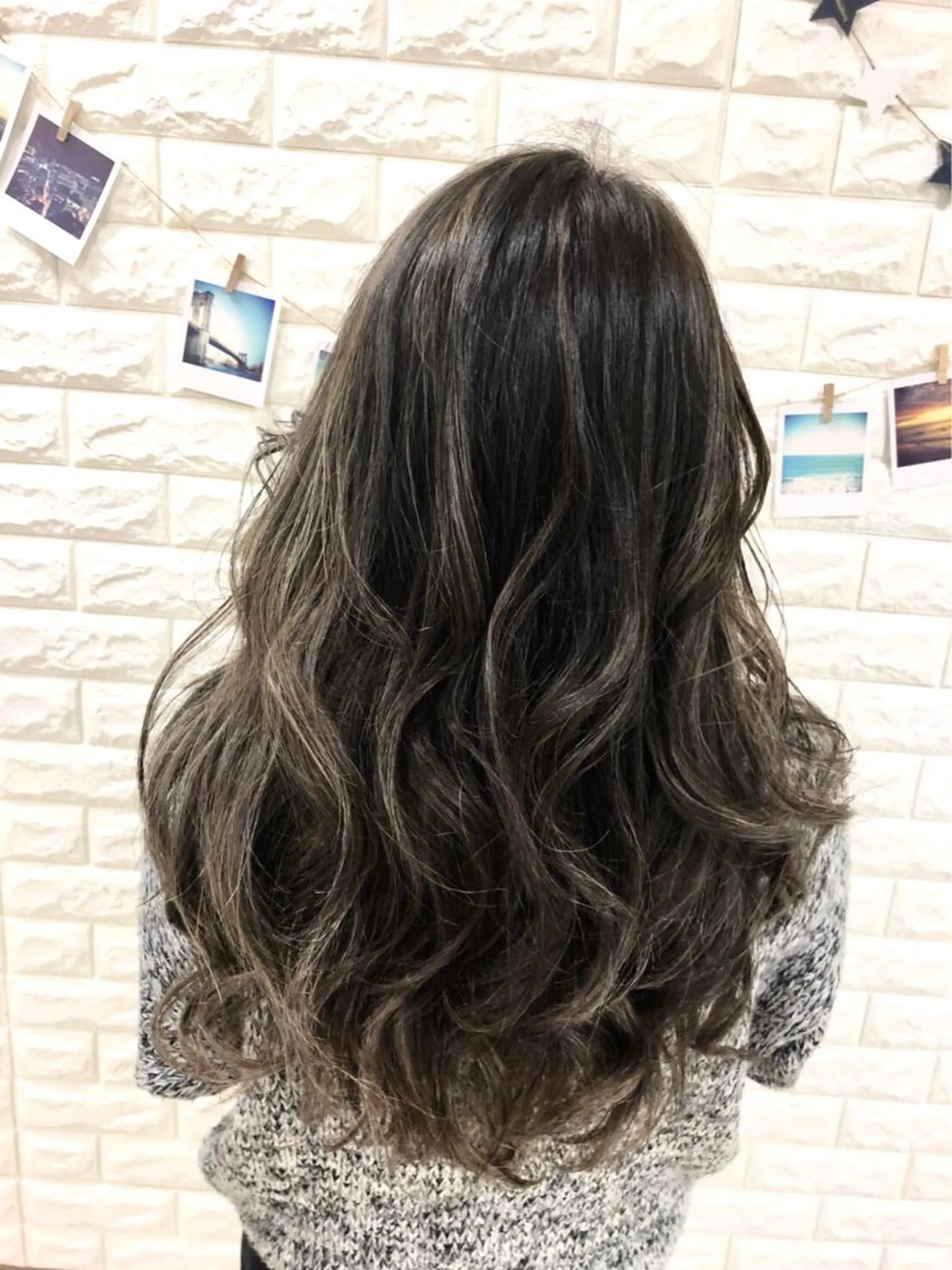 ロング カラー ハイライトカラー 外国人風カラー ハイライト ヘアカラー トリートメント 高橋恵🌈生え癖改善 ウルフ/レイヤーのヘアスタイル