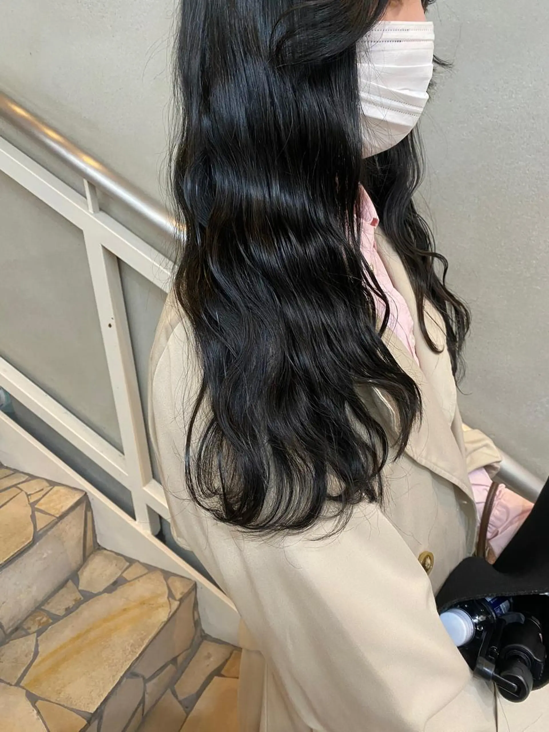 セミロング 艶カラー　宮﨑 蒼のヘアスタイル