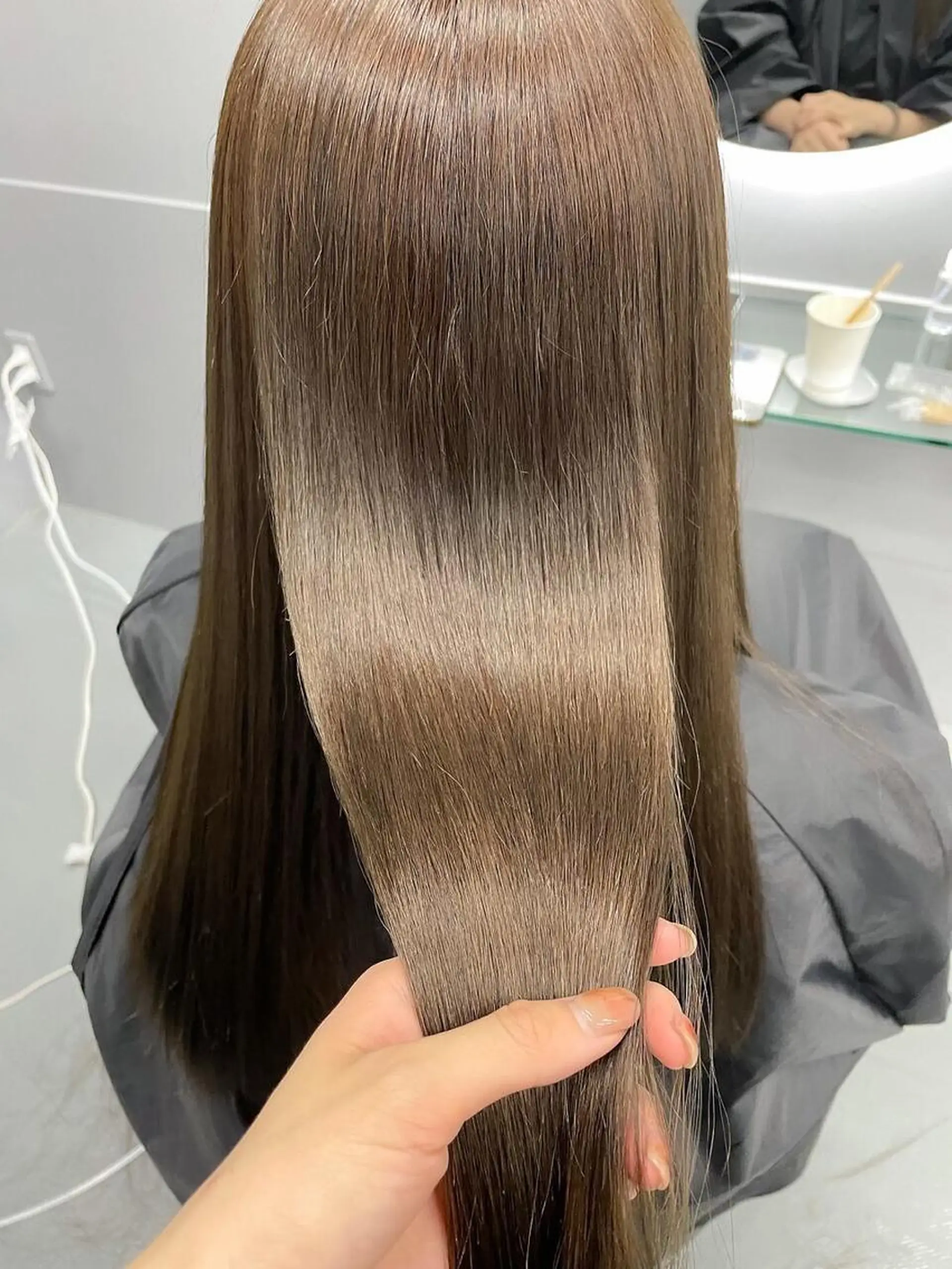 ロング カット 縮毛矯正 トリートメント THE MAISONのヘアスタイル
