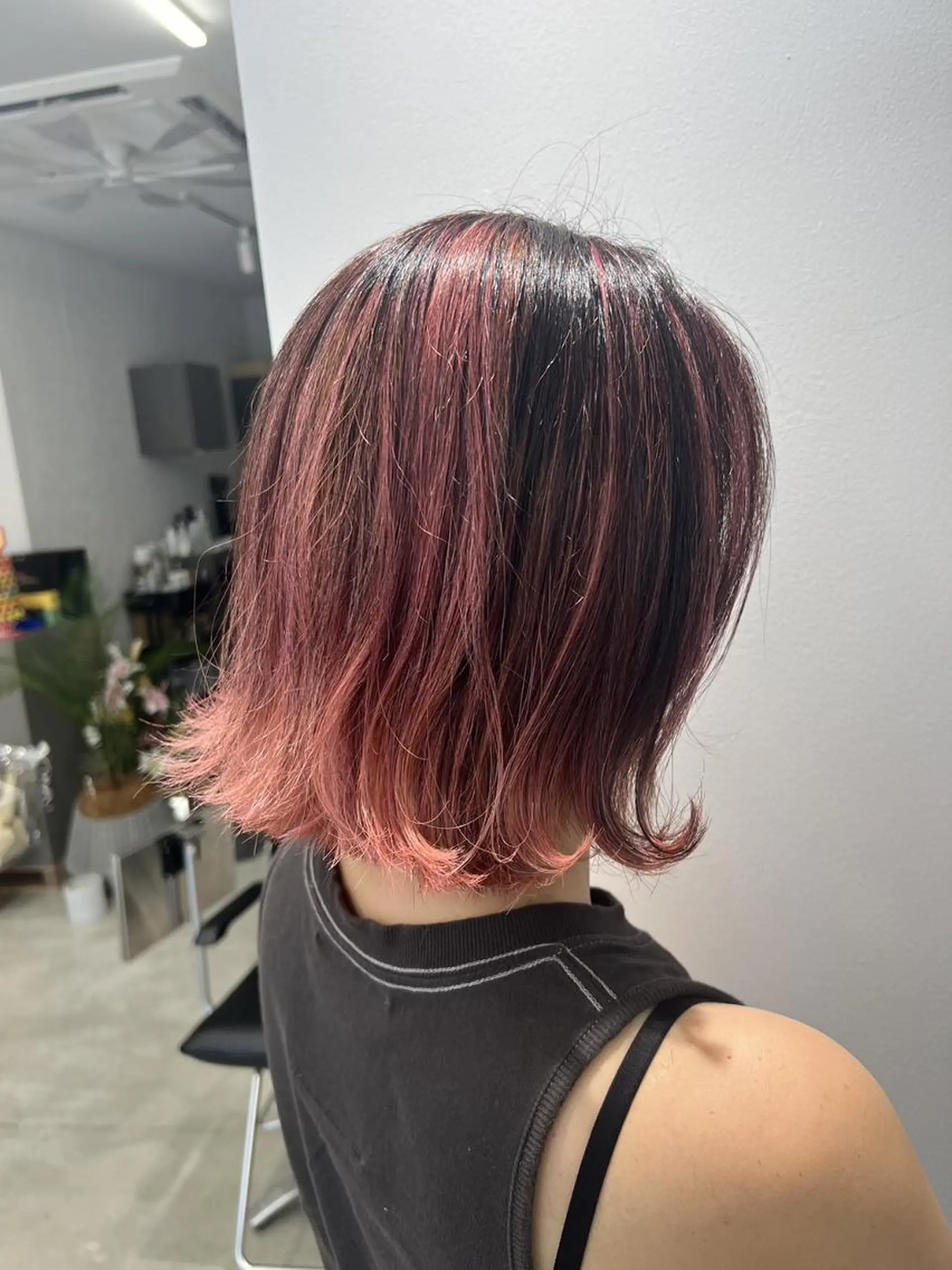 ショート カラー カット ヘアカラー トリートメント デザインカラー茅ヶ崎 オオタ カズキのヘアスタイル