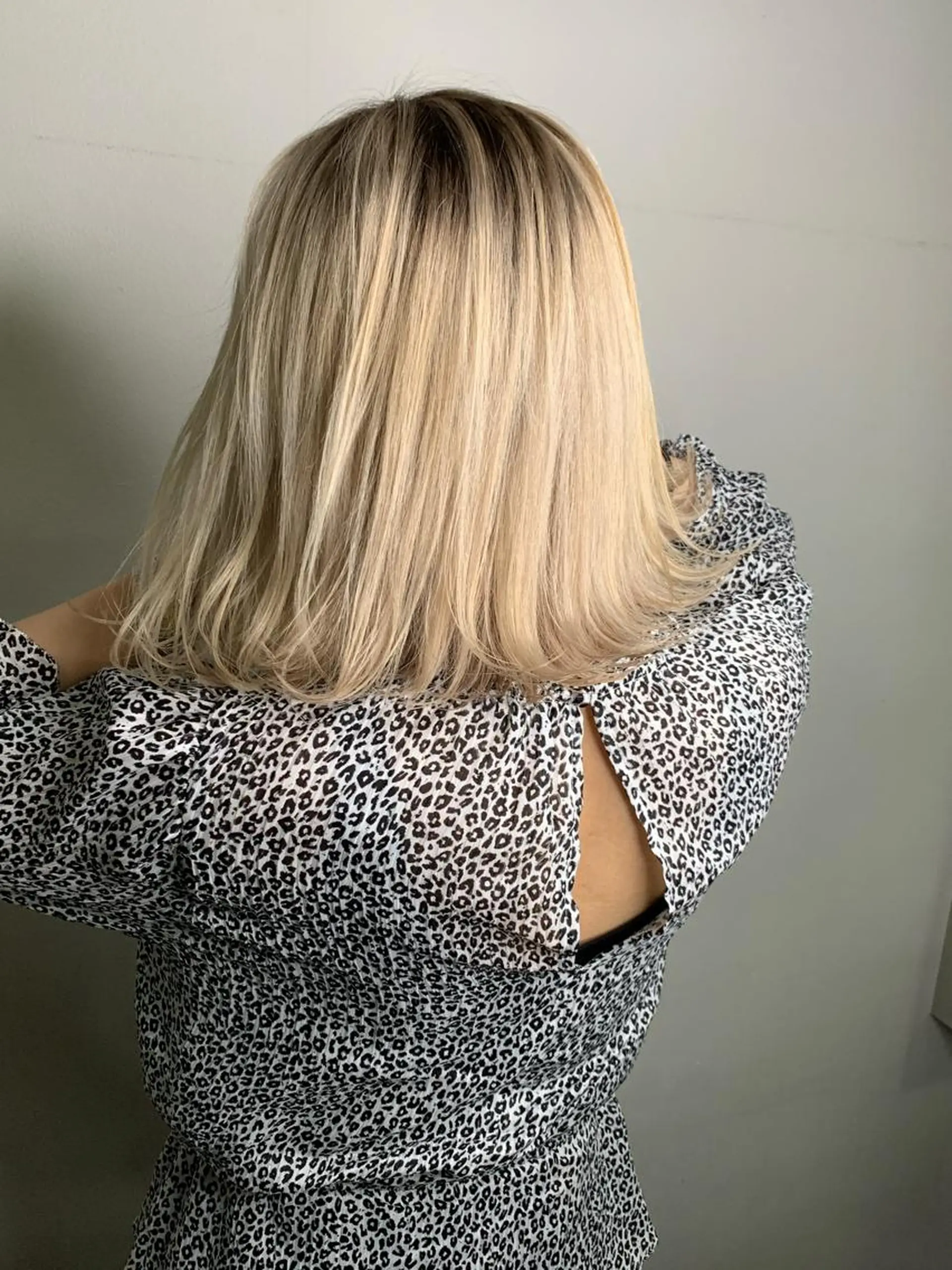 ミディアム カラー ブロンド 中川/縮毛矯正/ 高羽　克明のヘアスタイル