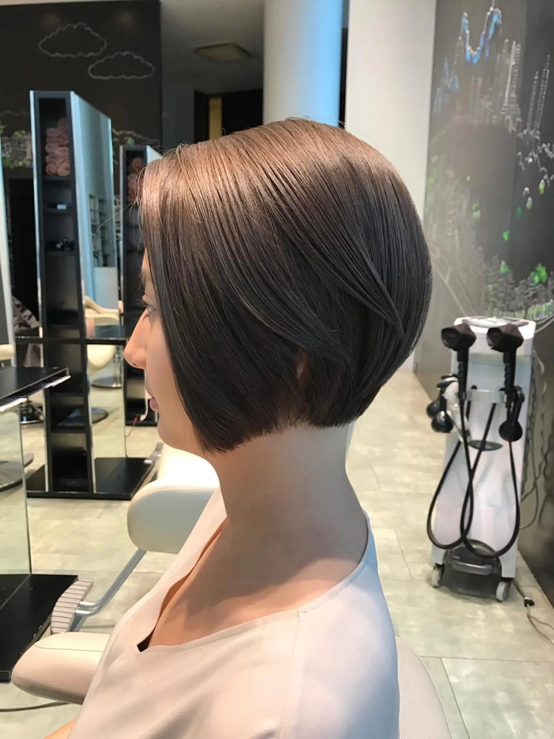 ショート カラー ヘアアレンジ グレージュ カット Re:ta KANZOの眉毛・アイブロウイメージ