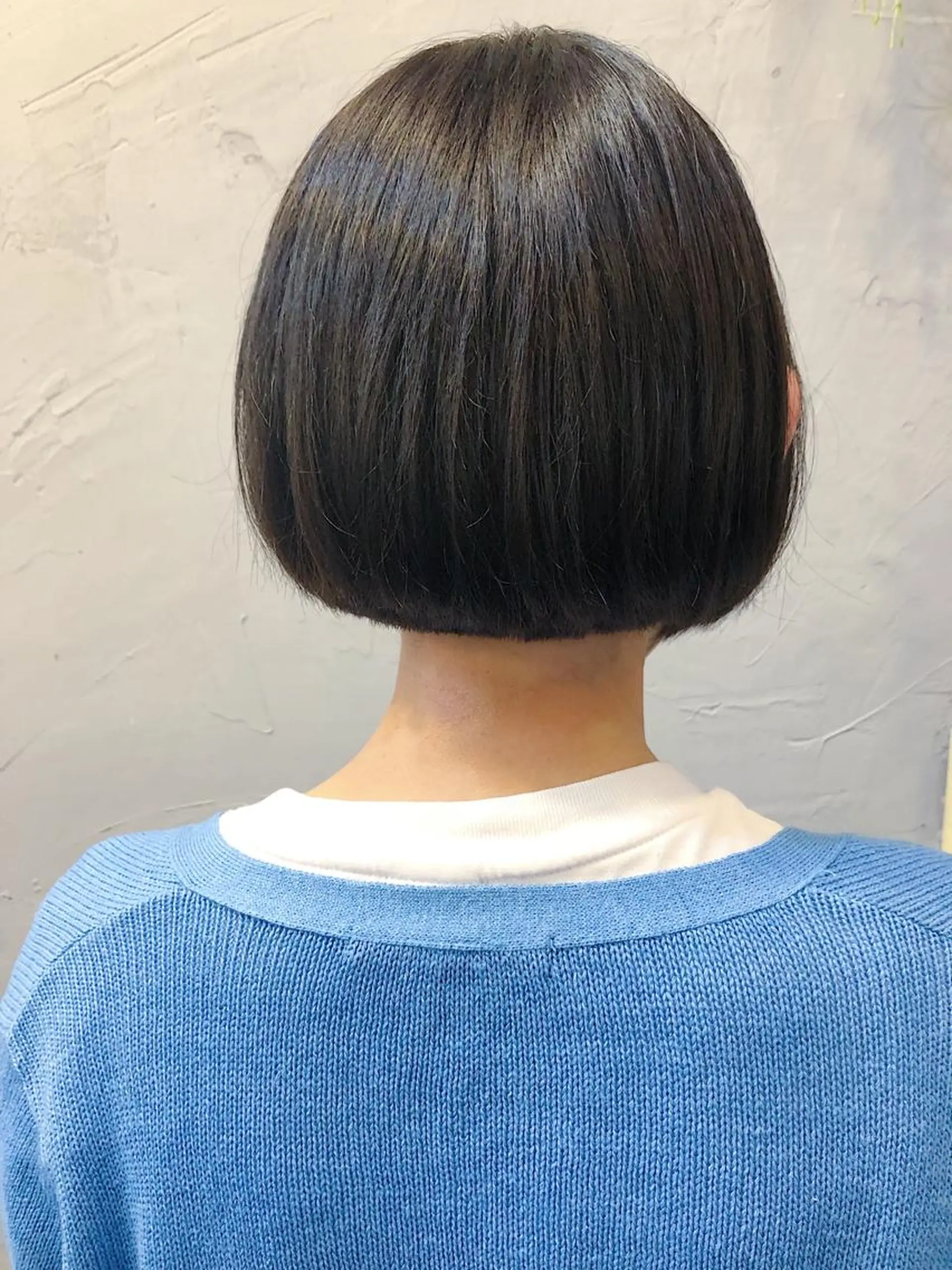 ショート カラー 長井 美佳のヘアスタイル