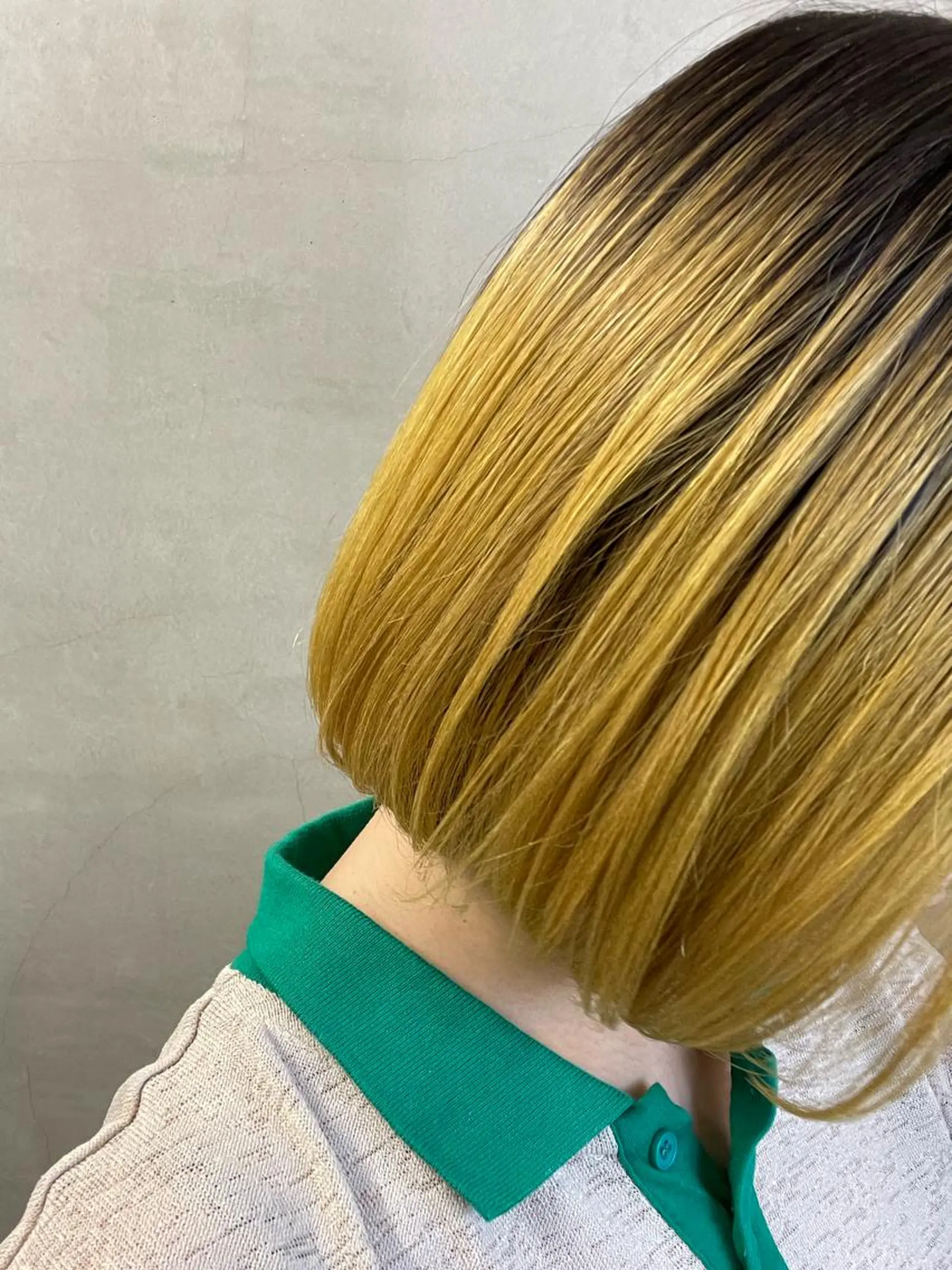 カラー 鶴井 美空のヘアスタイル