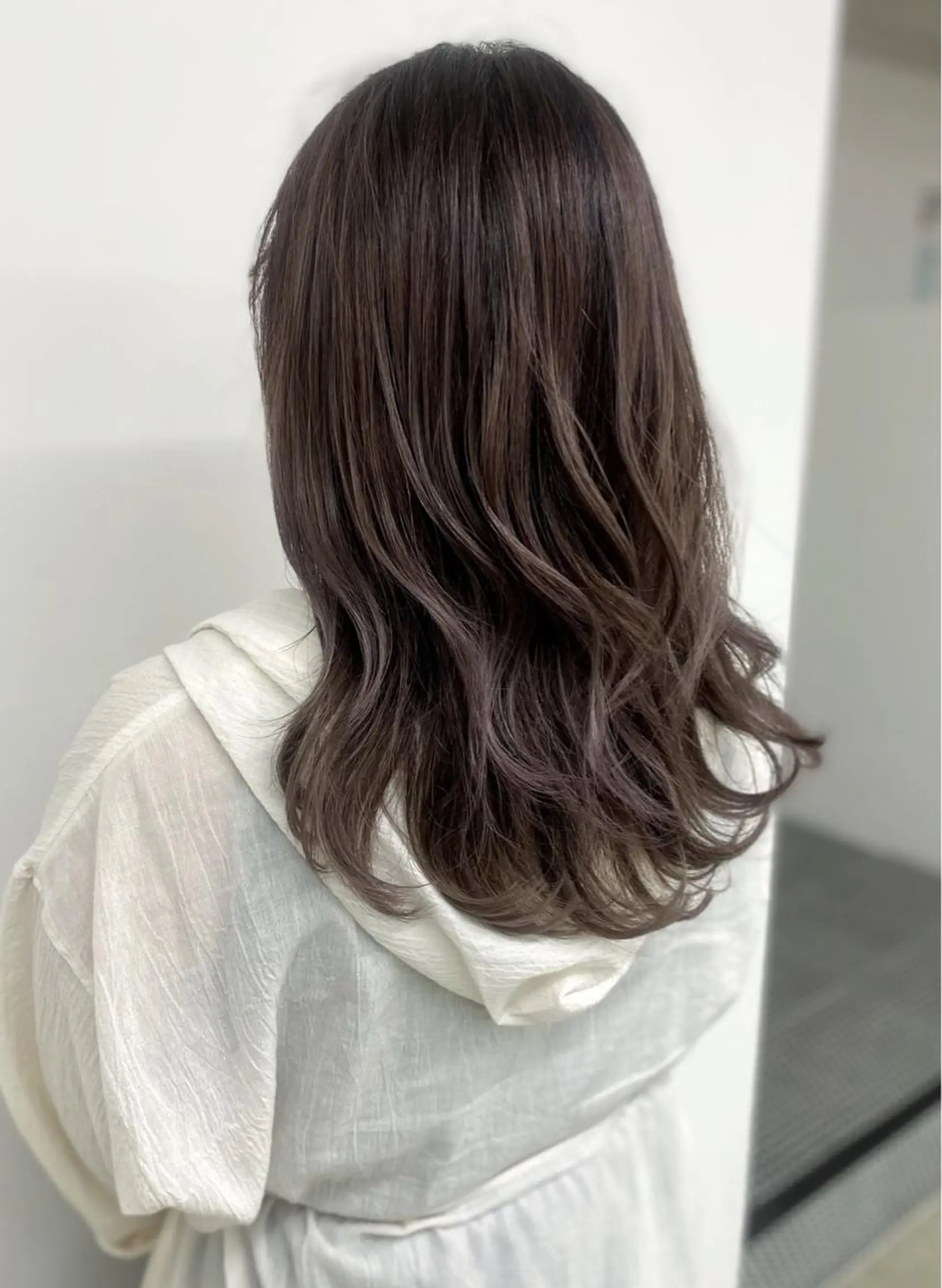 セミロング カラー カット ヘアカラー トリートメント ⭐️当日OK⭐️ 岩田峻のヘアスタイル