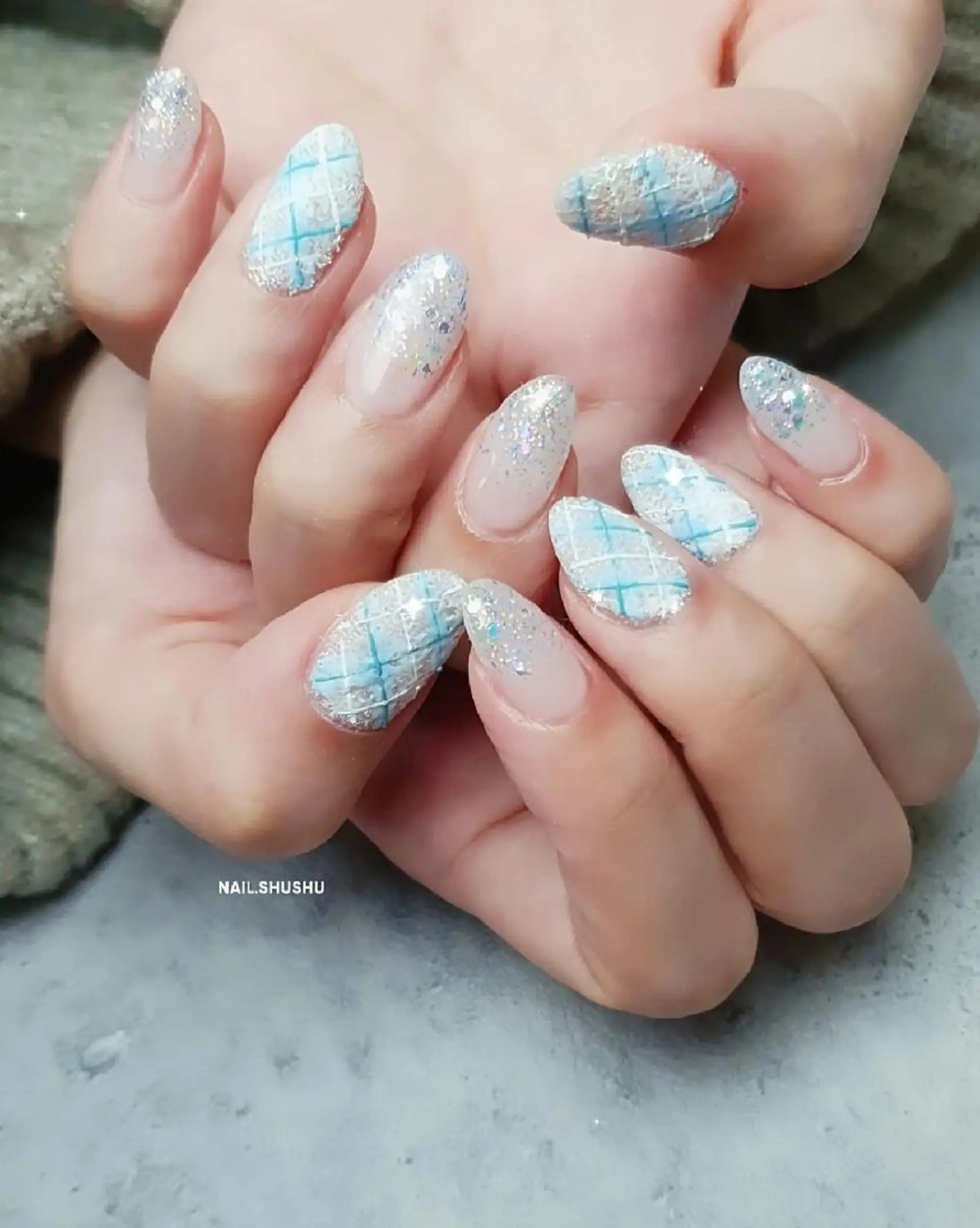 ネイル 持ち込み ニュアンスネイル シンプルネイル 冬ネイル 3dパーツ/流行り 👧shushu❤️のネイルデザイン