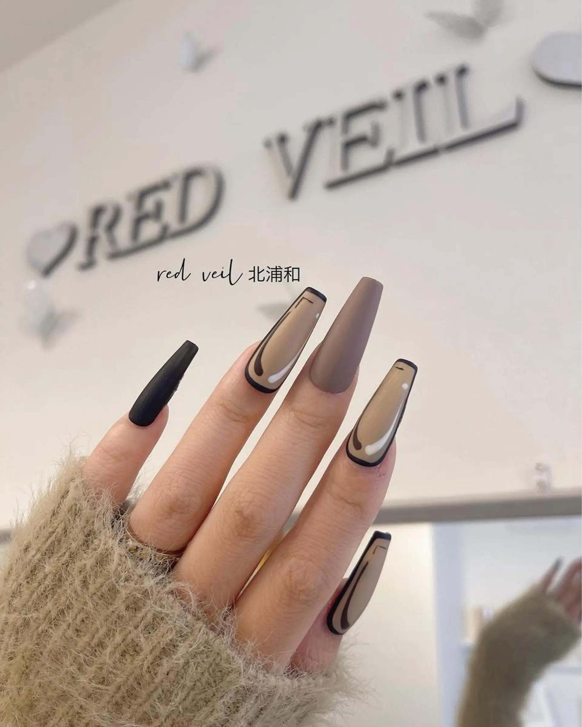 セミロング ネイル ハンドネイル 長さ出し専門 nynaのネイルデザイン