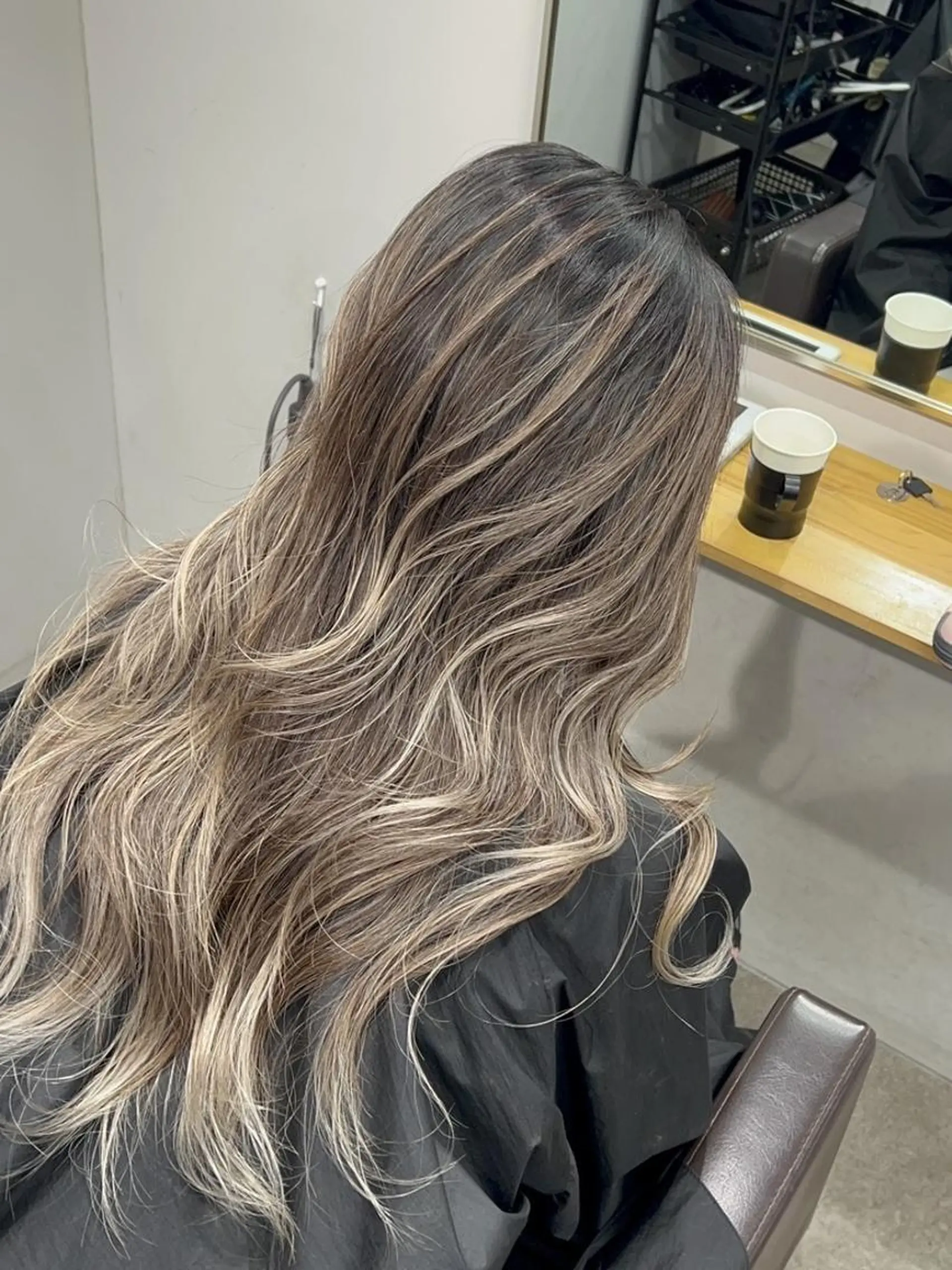 ロング カラー ブリーチ ダブルカラー ✨【公式】 juhl.横浜✨のヘアスタイル