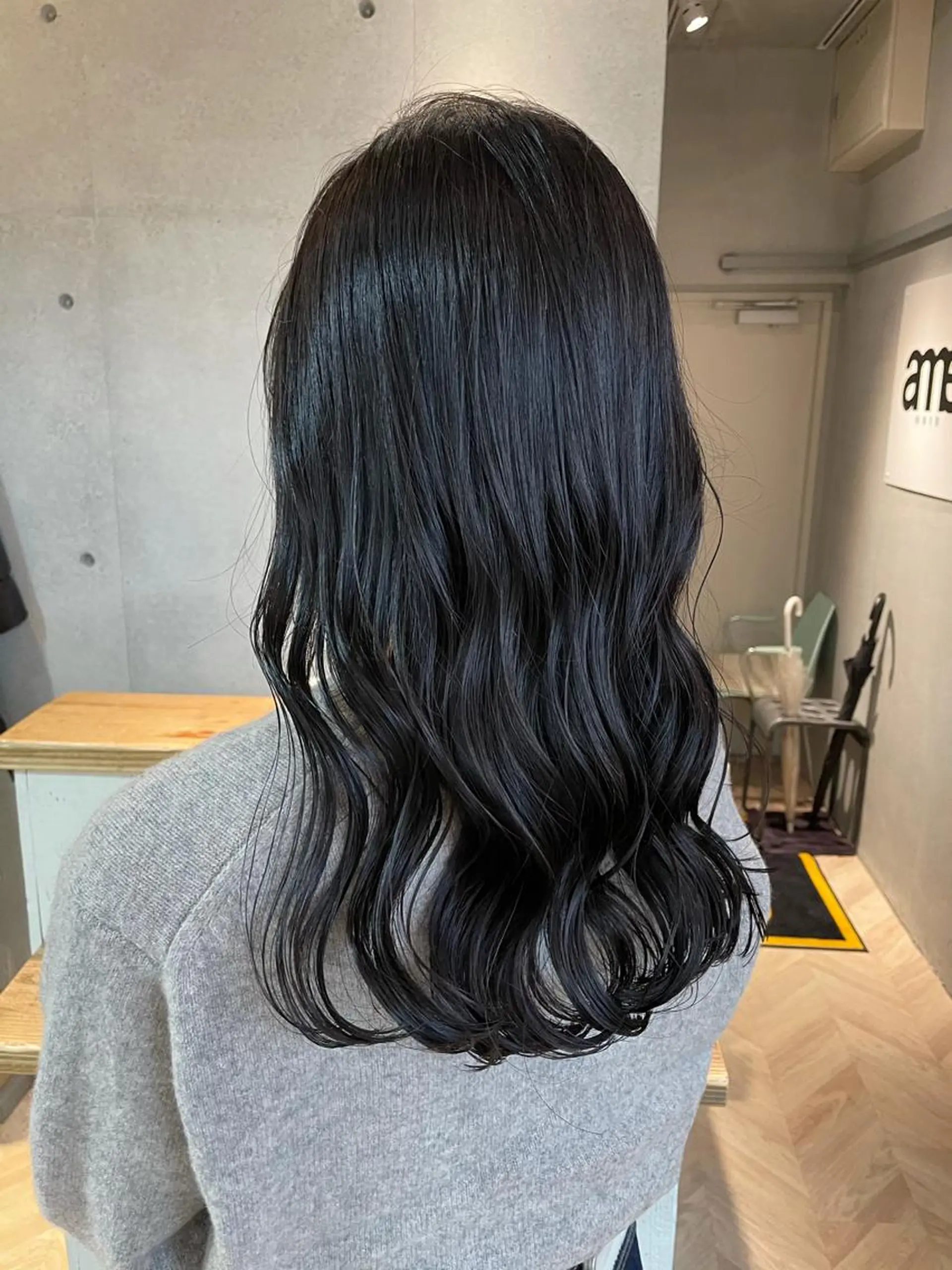 ロング カラー ブルーカラー ブルージュ ヘアカラー トリートメント しのはら まどかのヘアスタイル