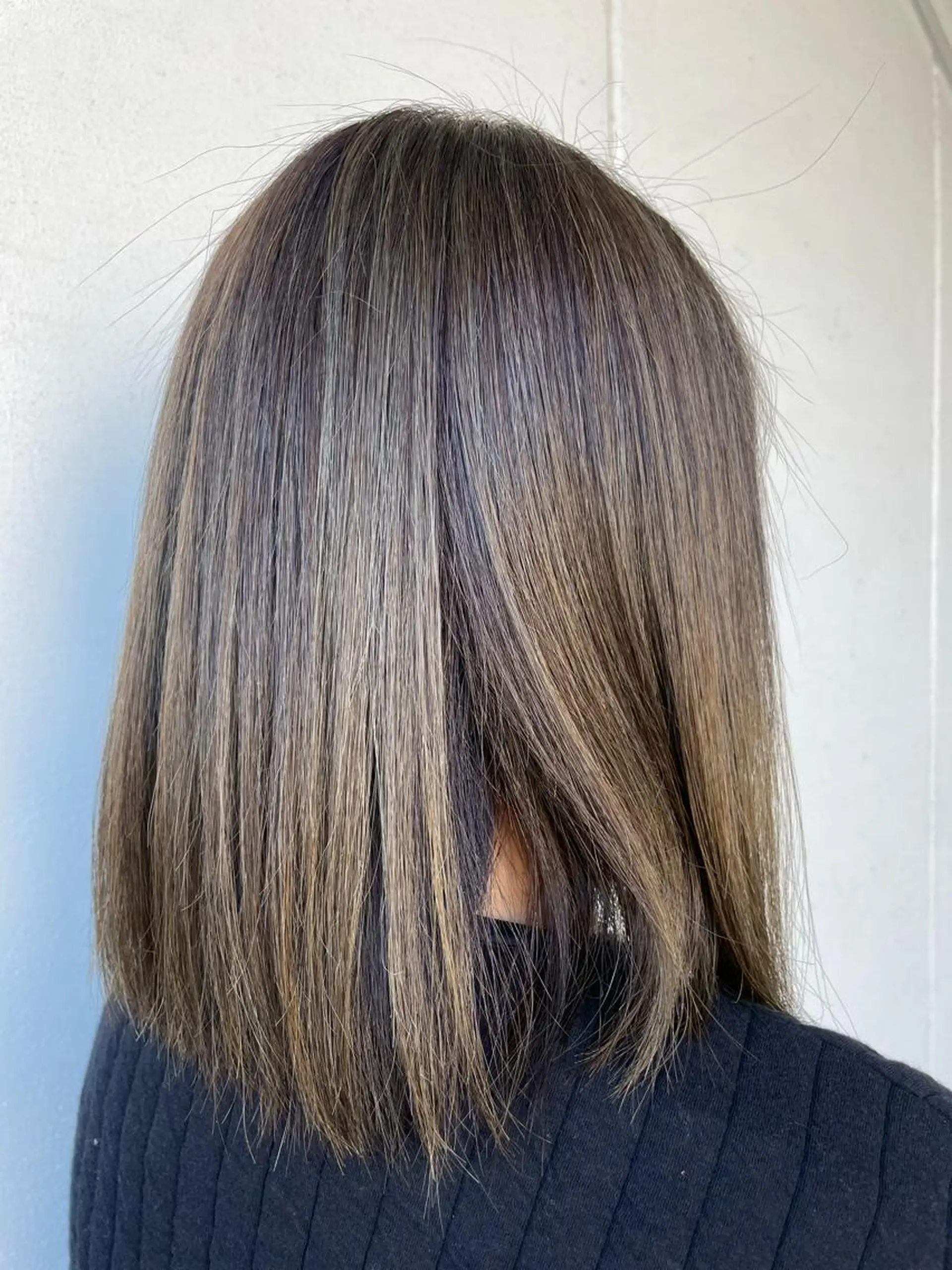 ミディアム カラー 似合わせカット 縮毛矯正 トリートメント Akala hitomiのヘアスタイル