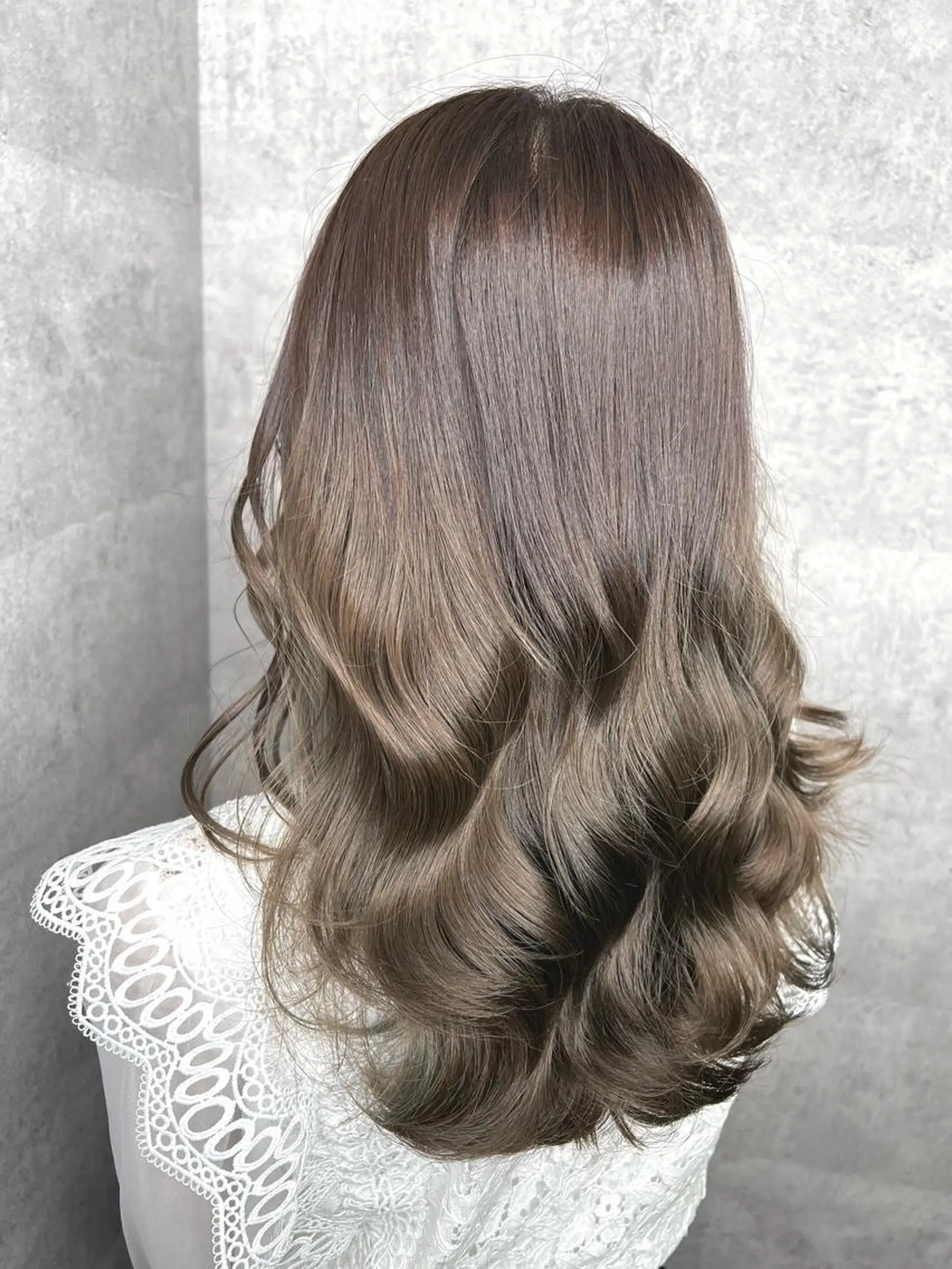 ロング カラー グレージュ オリーブグレージュ オリーブグレー 🌿海山龍馬🌿前髪 /顔まわり/レイヤーのヘアスタイル