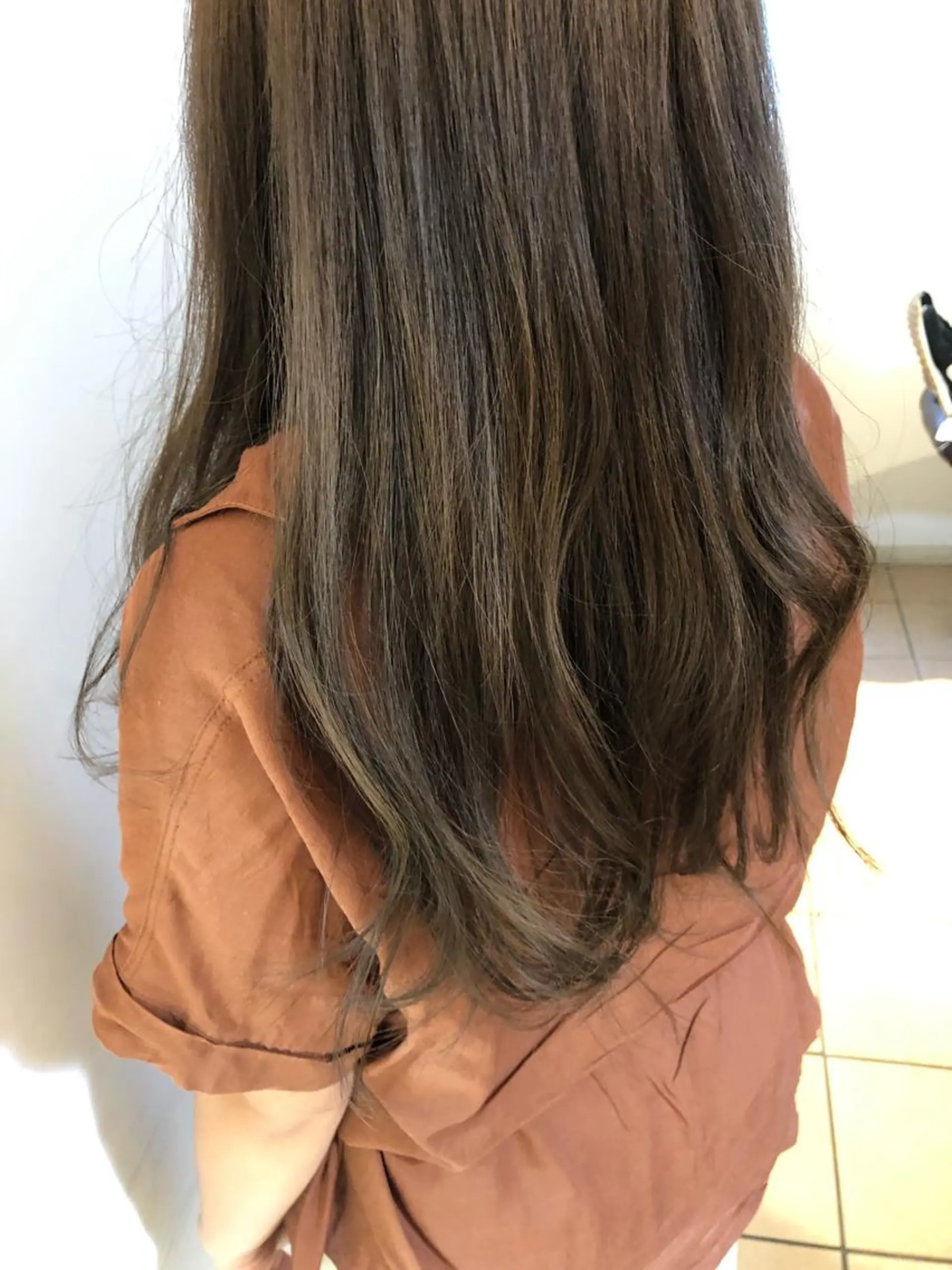 セミロング カラー ベージュカラー ヘーゼル カット ヘアカラー トリートメント 韓国hair ·͜· watanabeのヘアスタイル