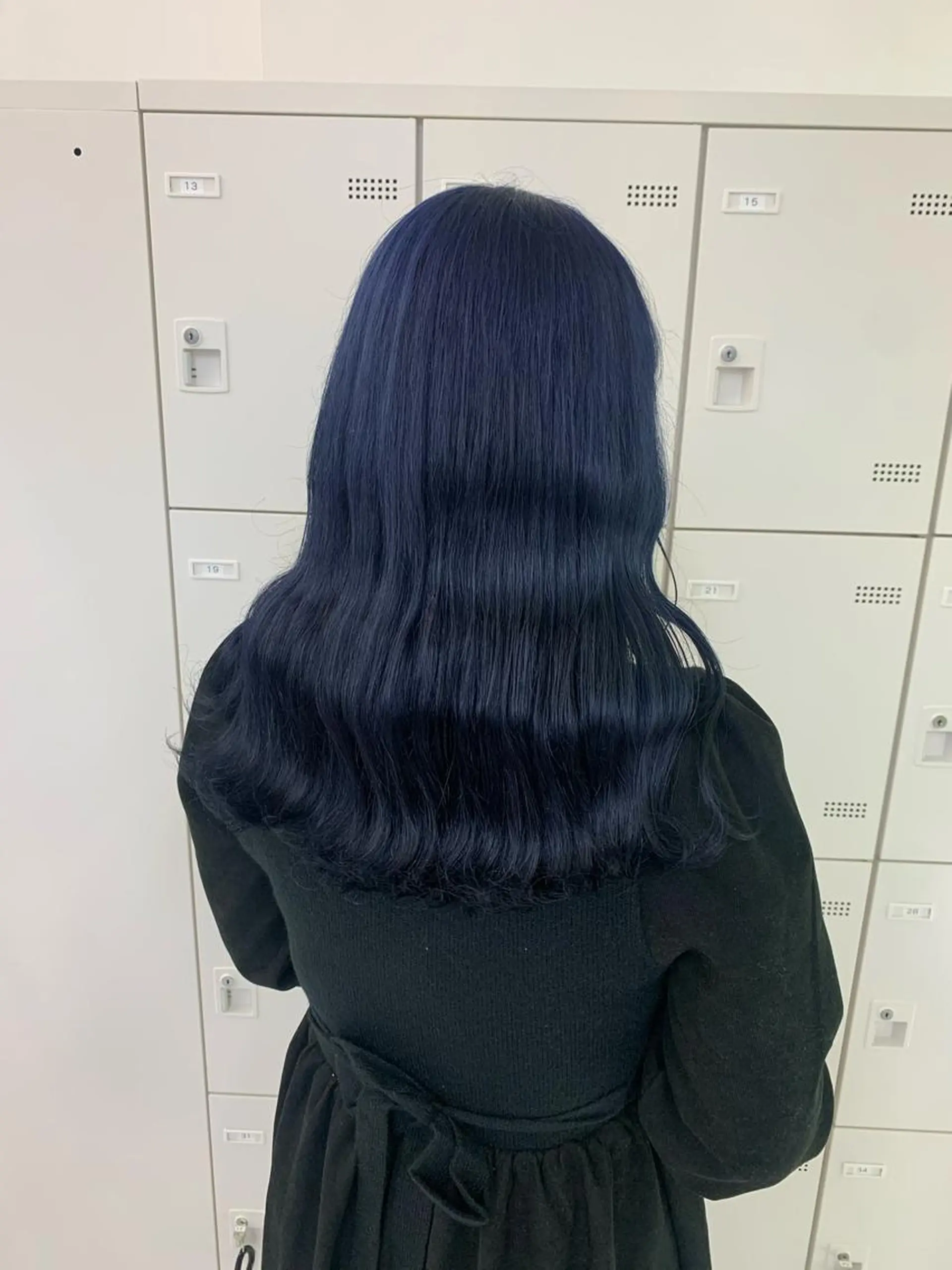 ロング カラー ヘアアレンジ 🩵色落ち可愛い 寒色カラー🩵のヘアスタイル