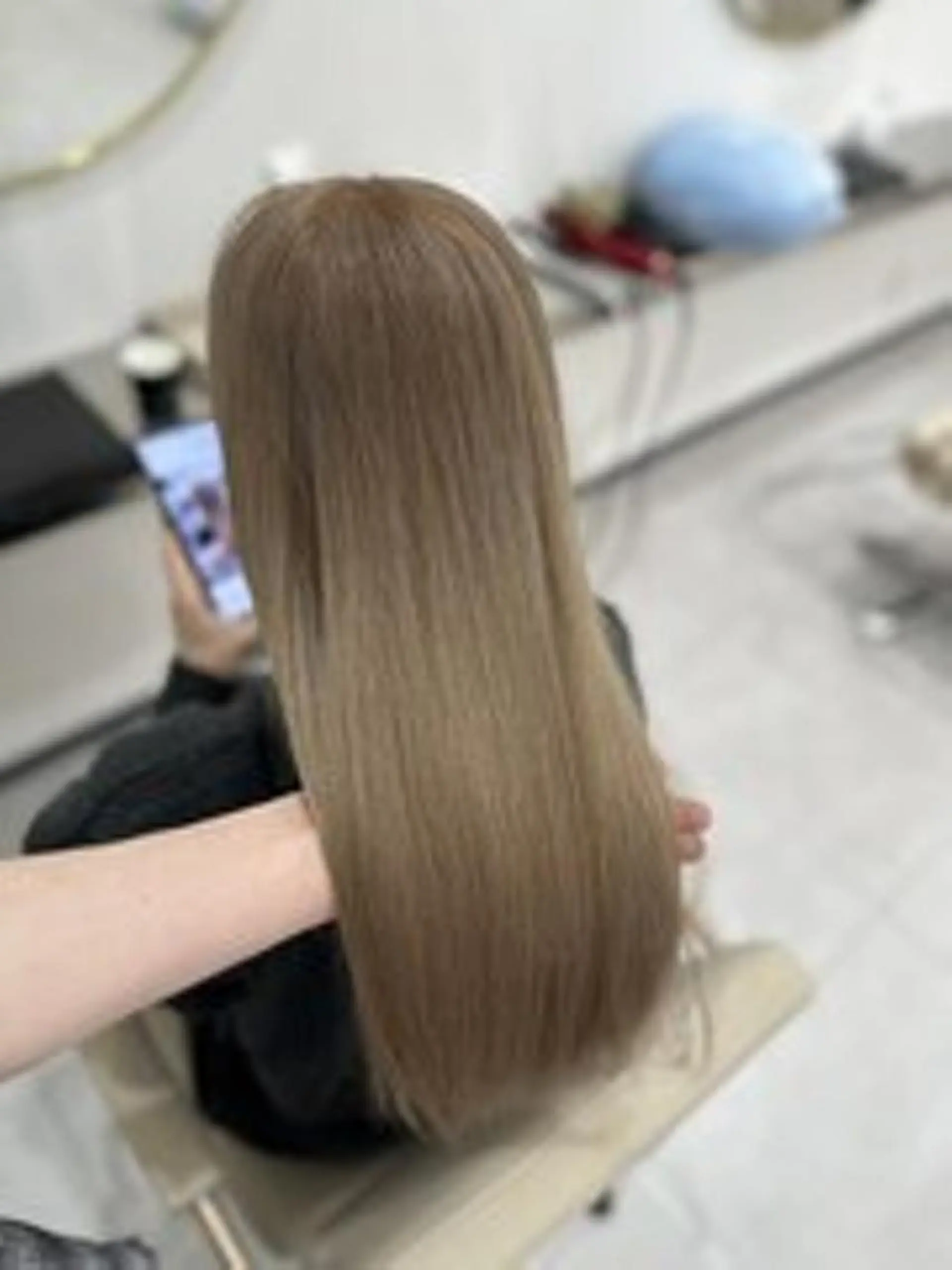 ロング ボブ ハイライト 学生 髪質改善 レイヤーカット number eluneのヘアスタイル
