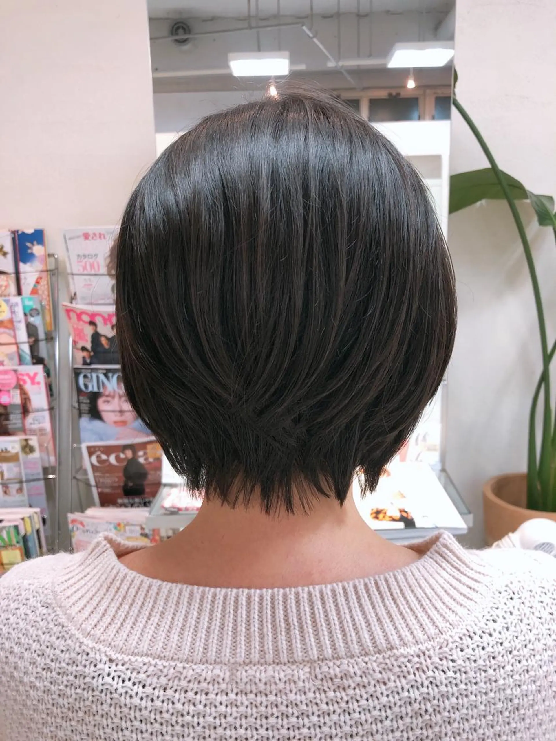 ショート カット ヘアカラー 阿部 美咲のヘアスタイル