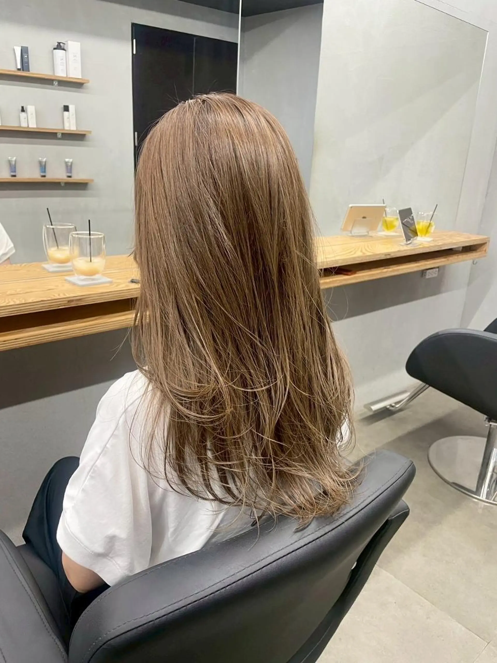 ロング カラー N 【エヌ】のヘアスタイル