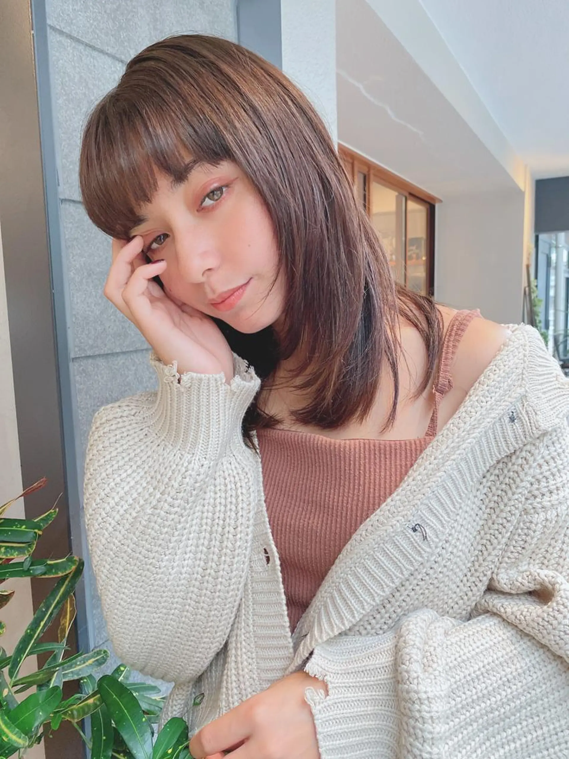 セミロング カラー rubik's京橋 店のヘアスタイル