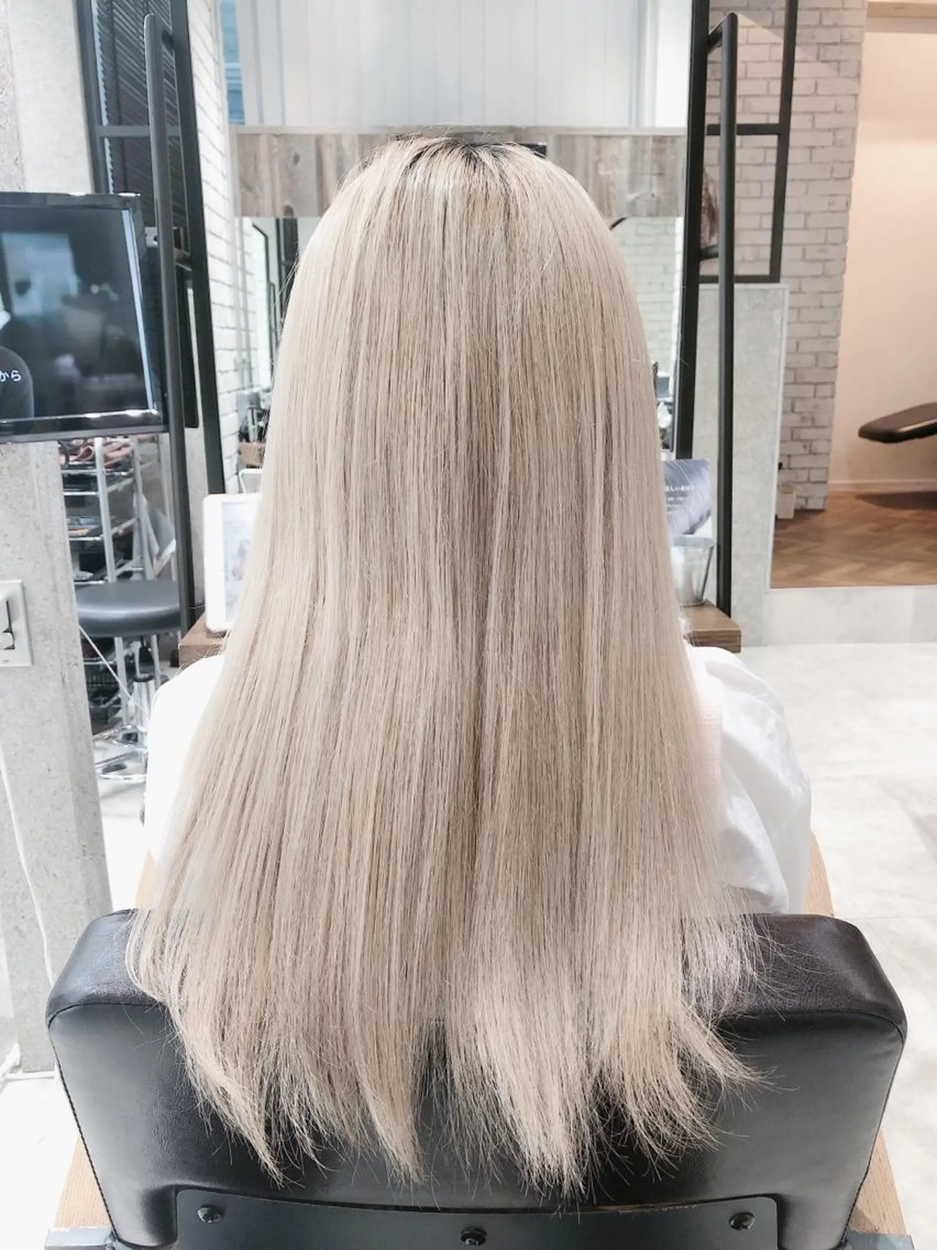 セミロング カラー ヘアアレンジ ブリーチ ケアブリーチ イメコン美容師 サイトウアキラのその他イメージ