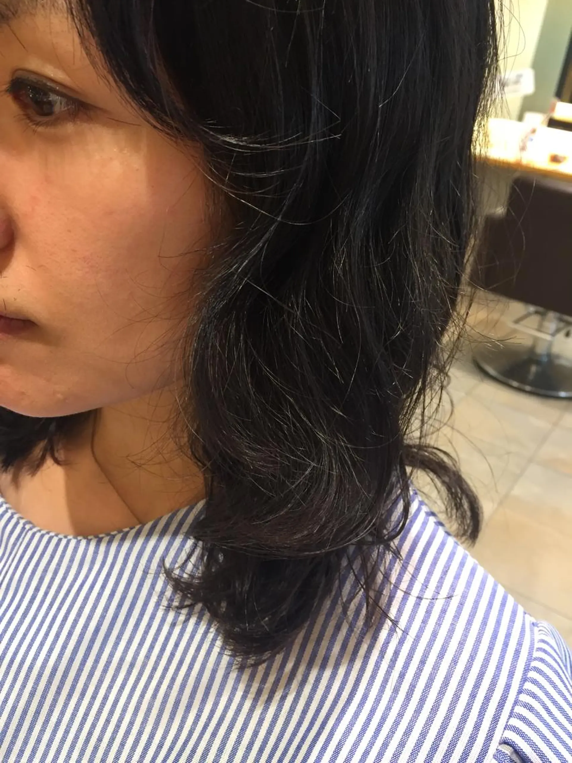 セミロング パーマ 加藤 綾華のヘアスタイル