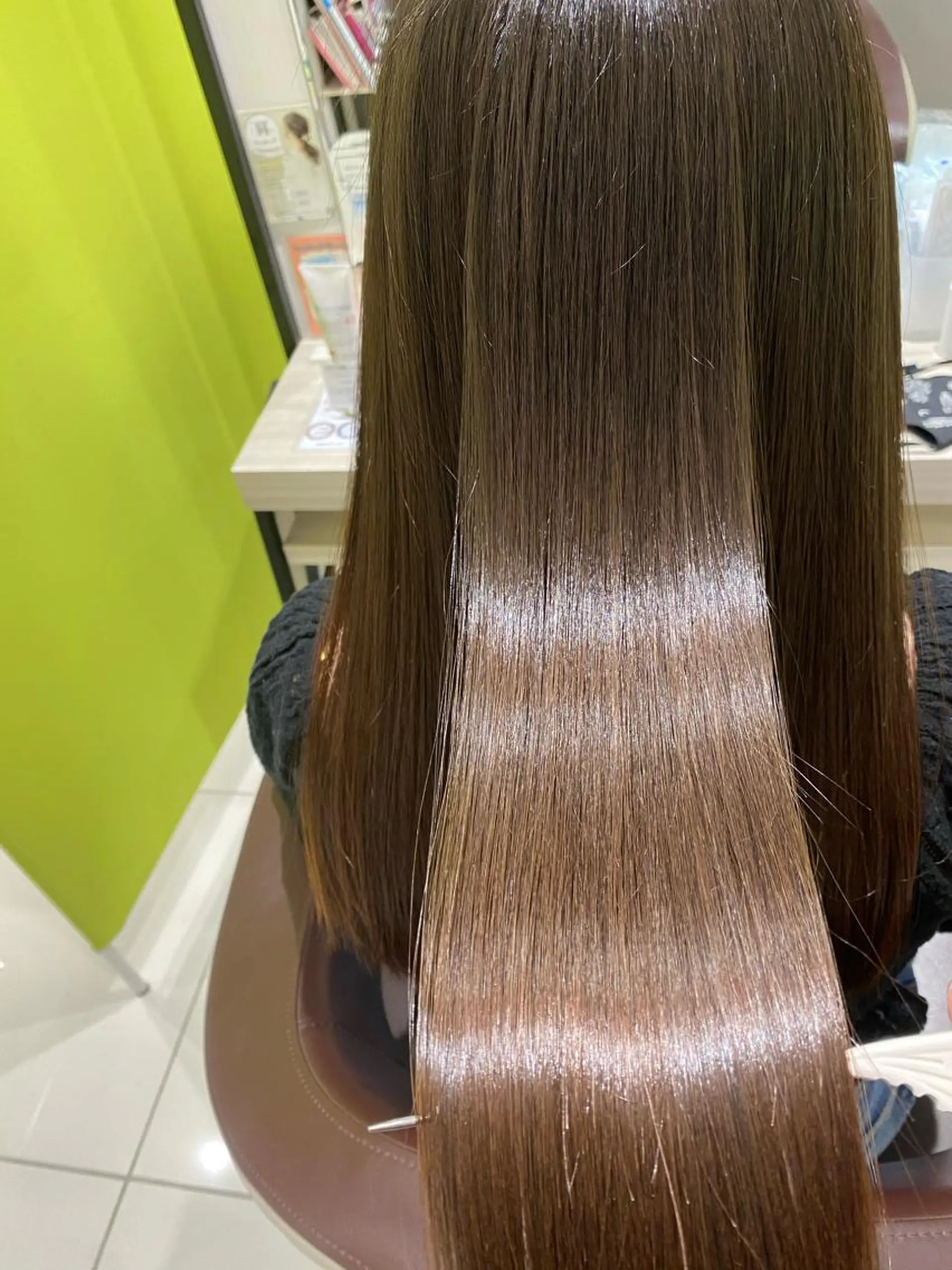 セミロング カラー 縮毛矯正 橋本 琉磨のヘアスタイル