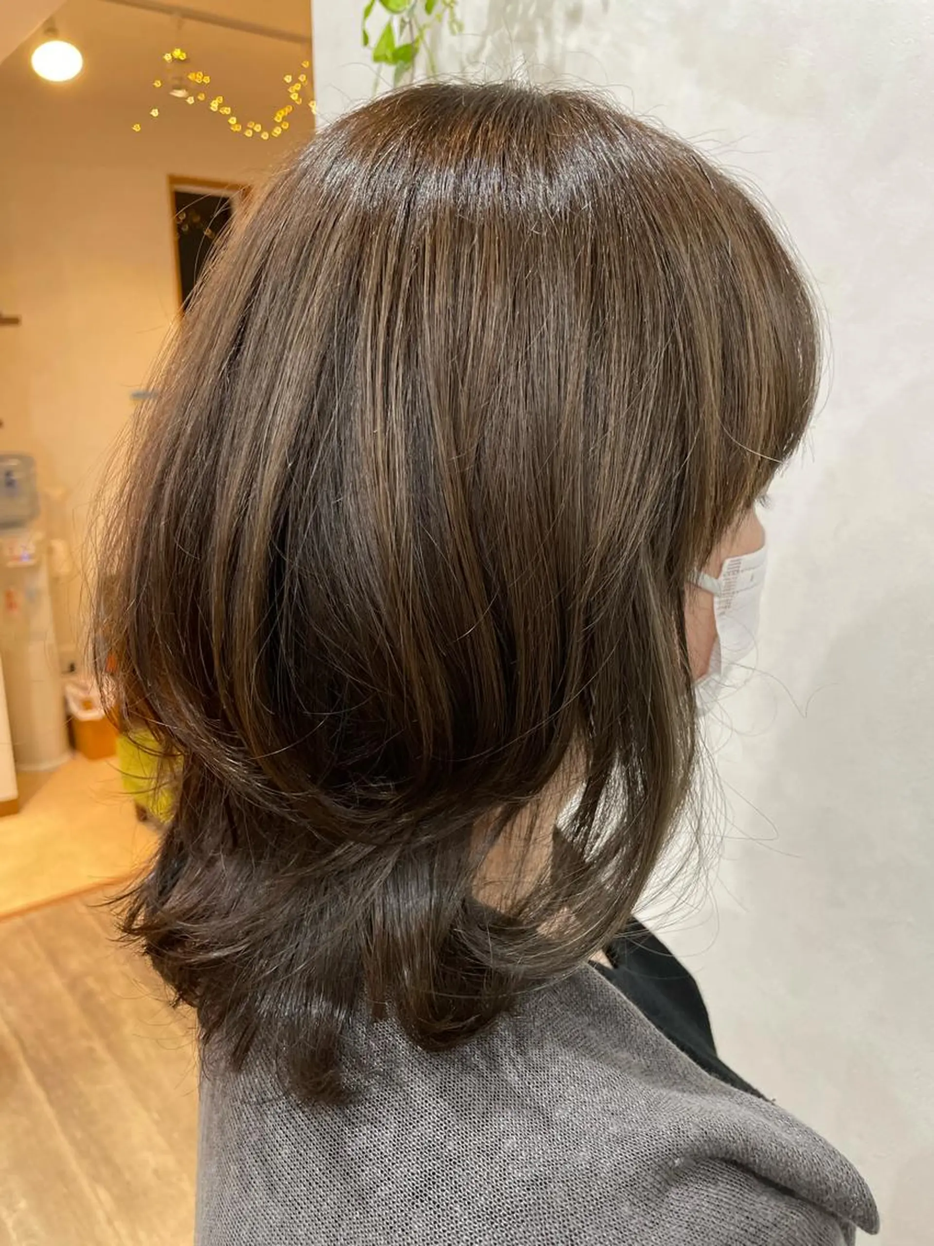 ミディアム カラー オリーブカラー トリートメント 山田 梓のヘアスタイル